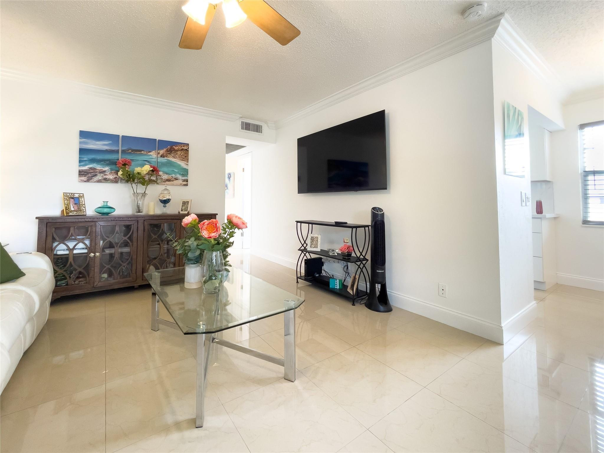 301 Oakridge Q 301