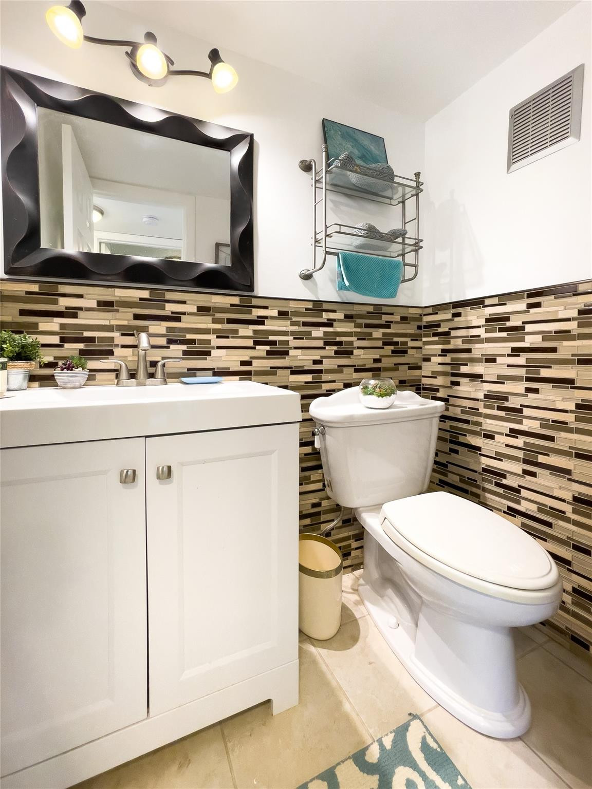 301 Oakridge Q 301