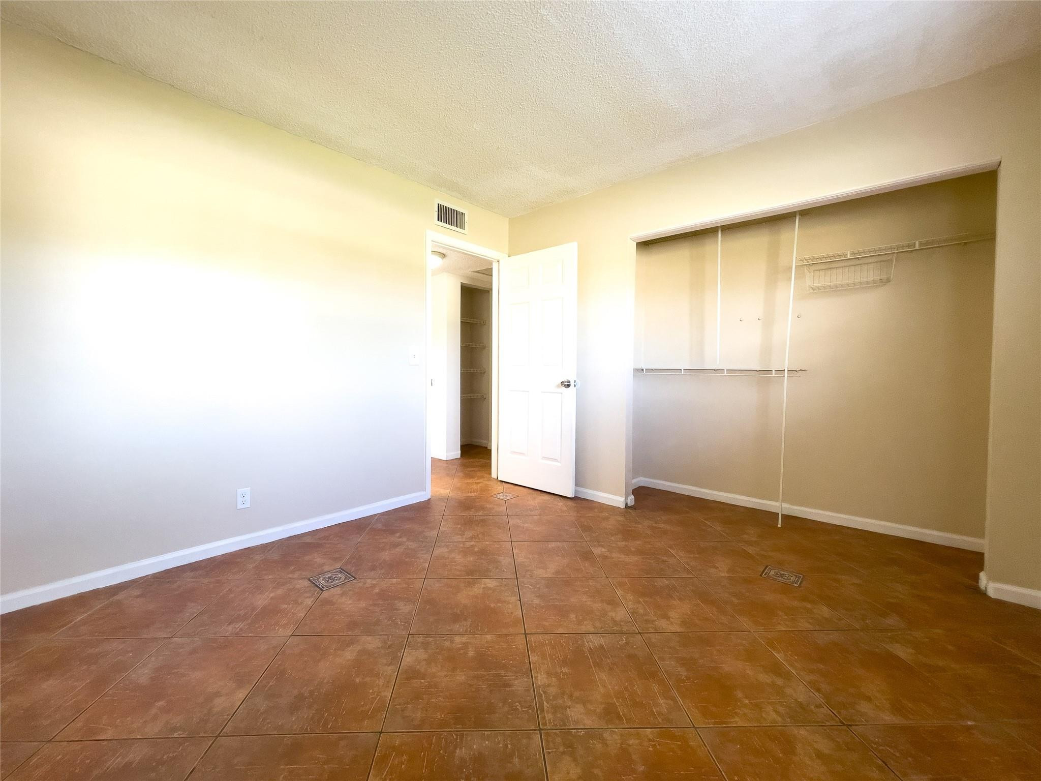 4729 Oak Terrace Dr 4729