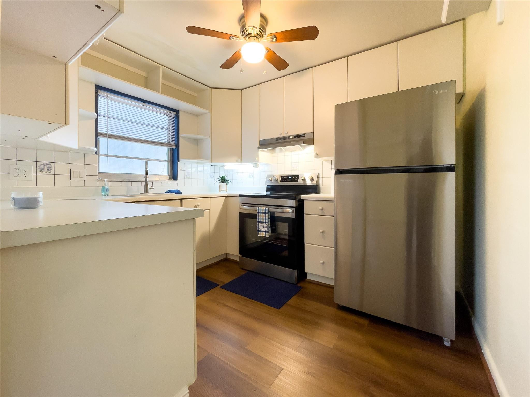 1127 S Federal Hwy