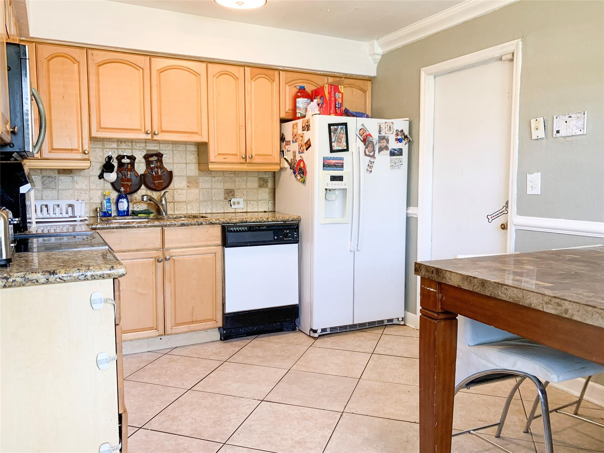 6260 NW 14th St