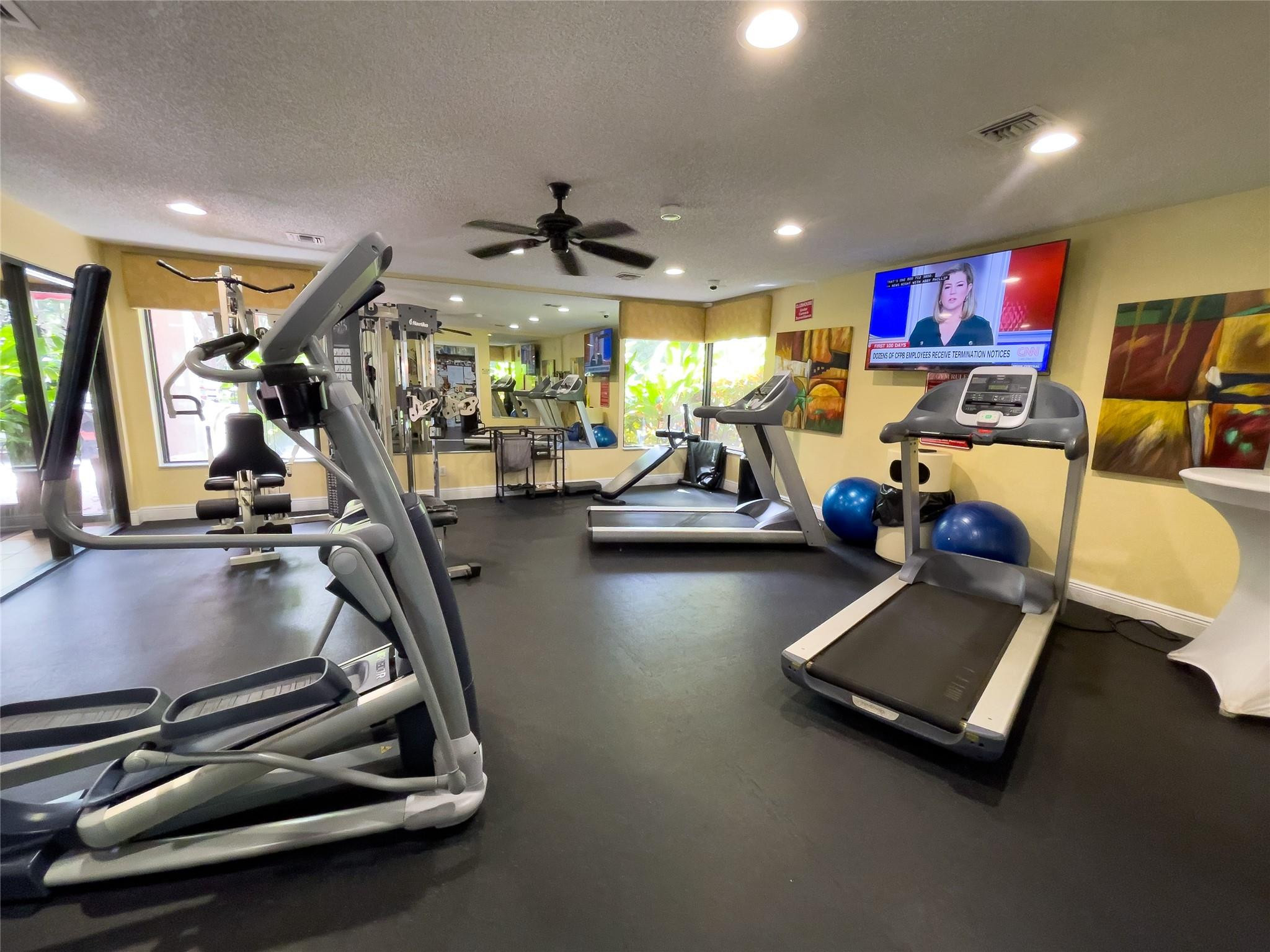 10121 W Sunrise Blvd 102