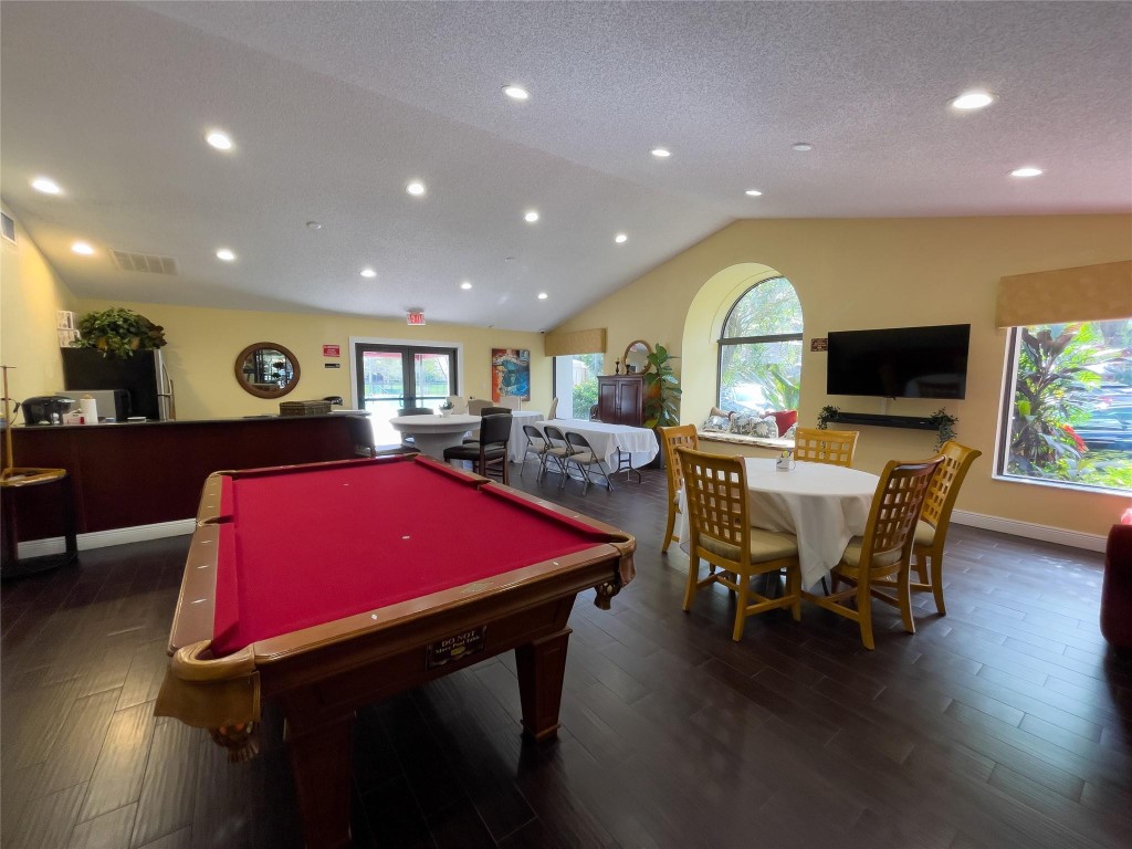 10121 W Sunrise Blvd 102