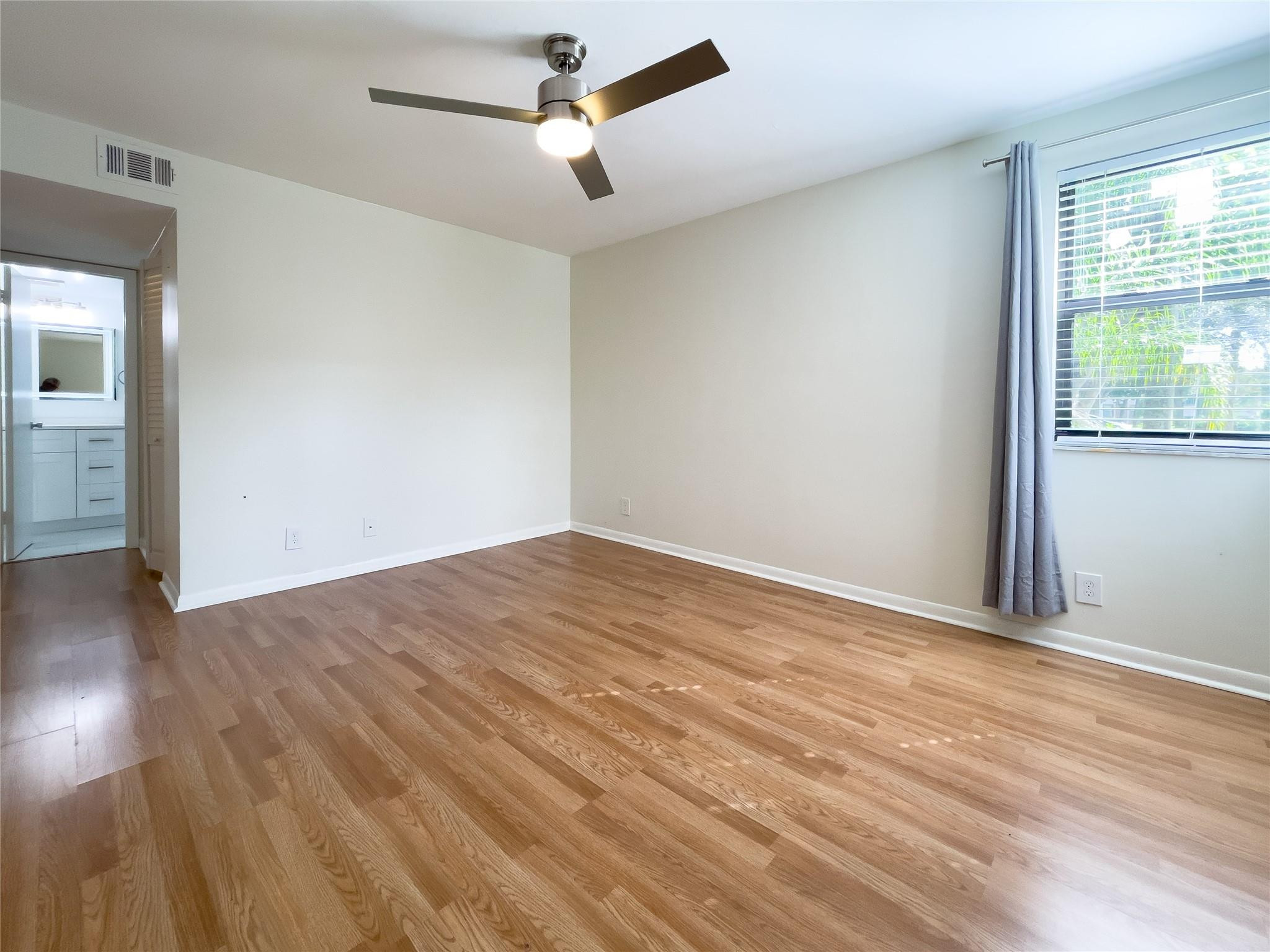 10121 W Sunrise Blvd 102