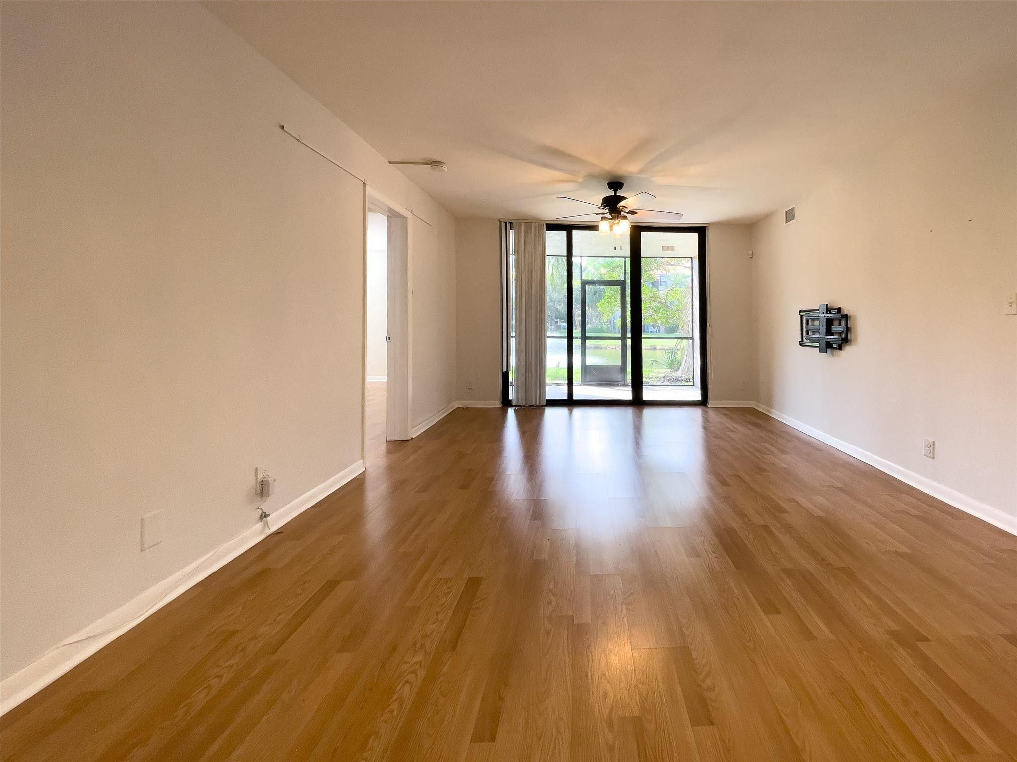 10121 W Sunrise Blvd 102