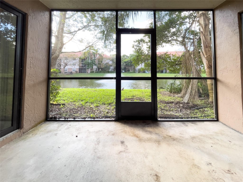 10121 W Sunrise Blvd 102