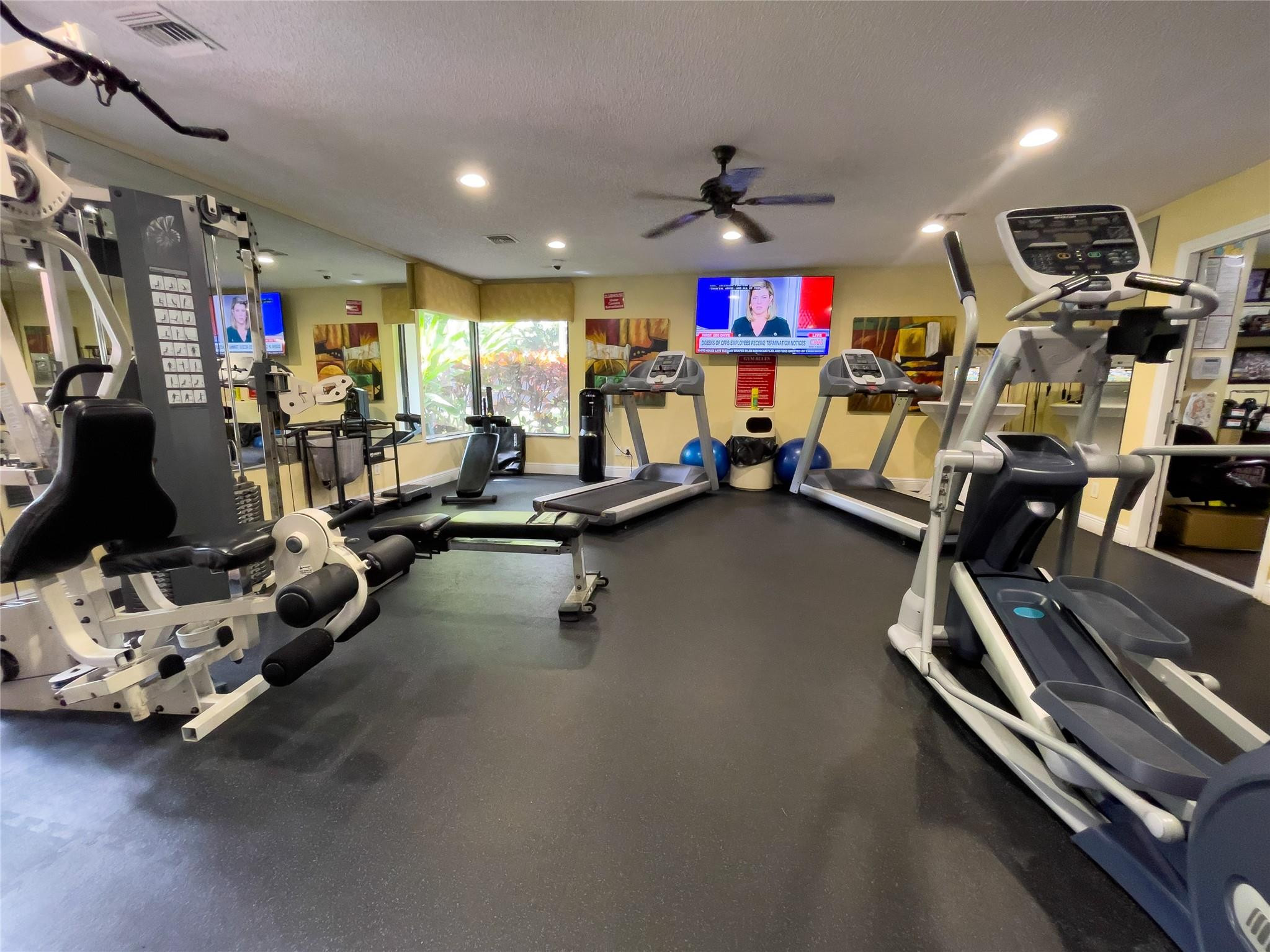 10121 W Sunrise Blvd 102