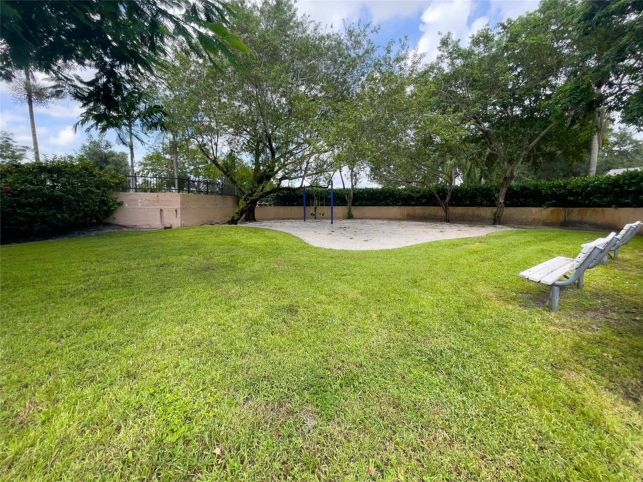 9830 NW 1st Ct
