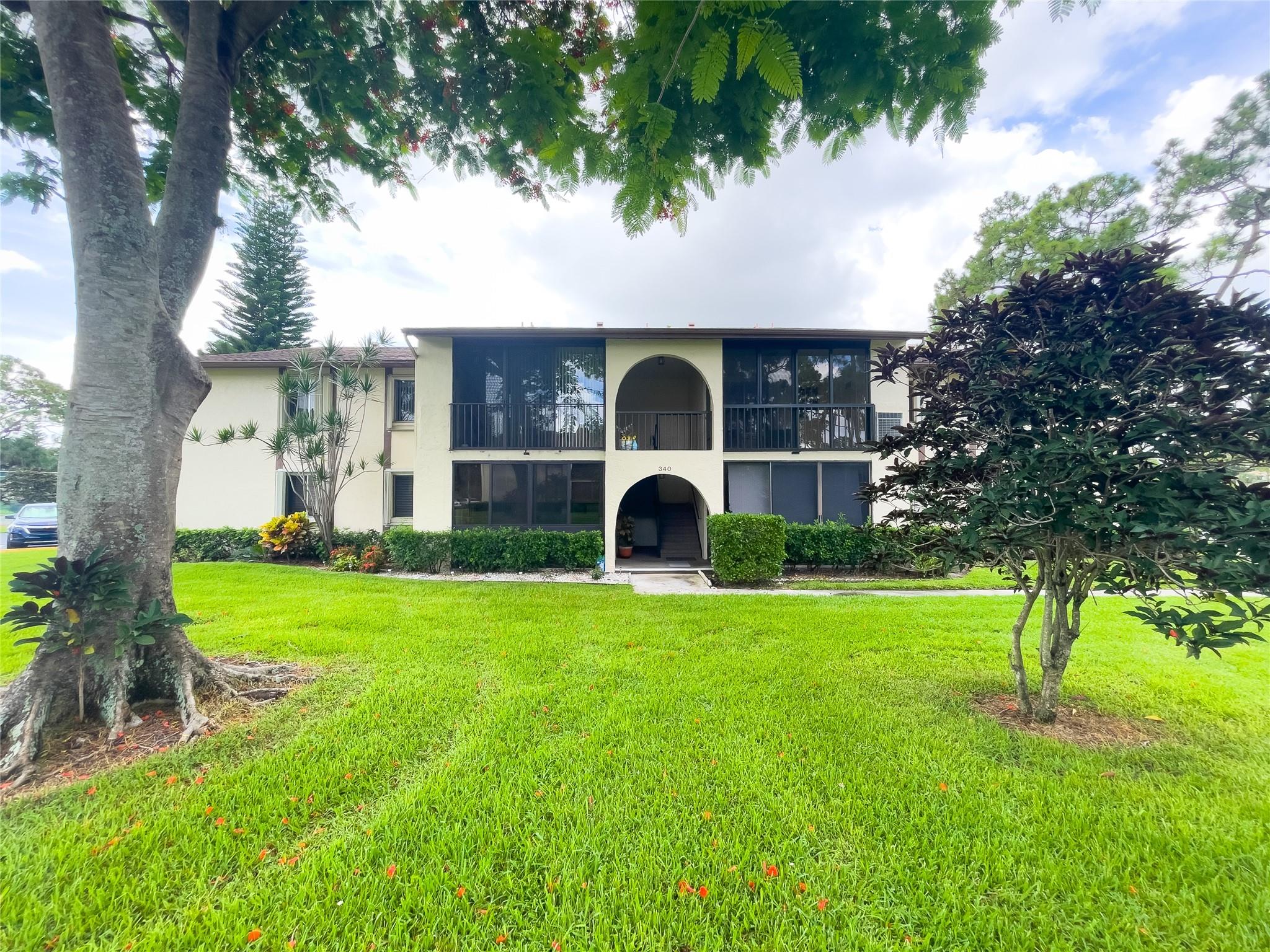 340 Knotty Pine Cir B2