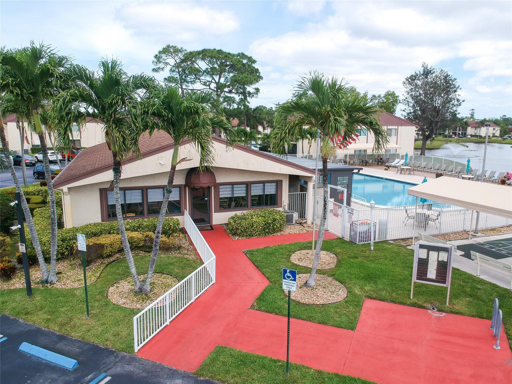 317 Knotty Pine Cir C2