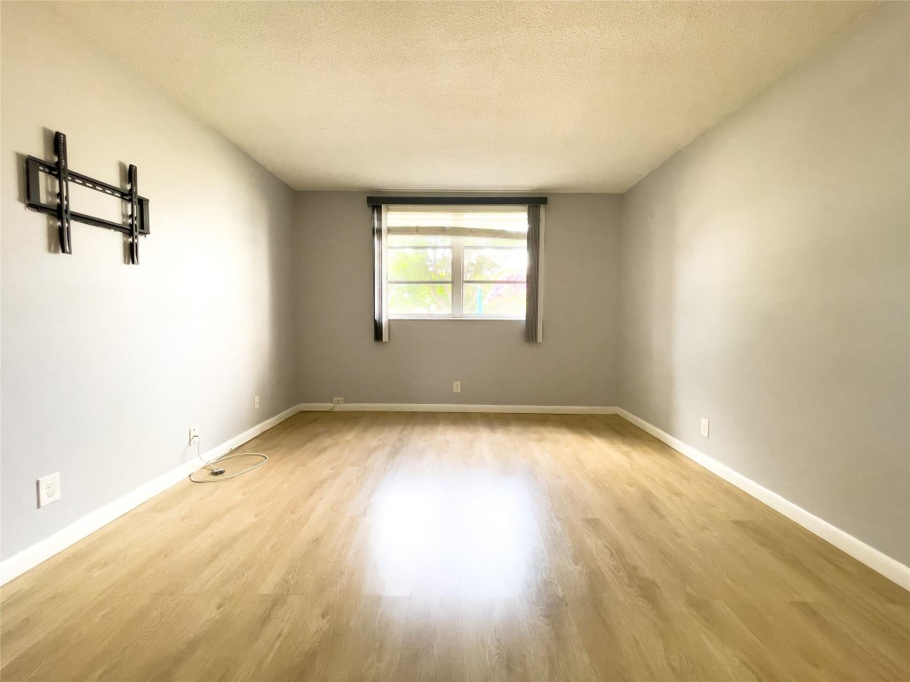 2801 NW 47th Ter 105B