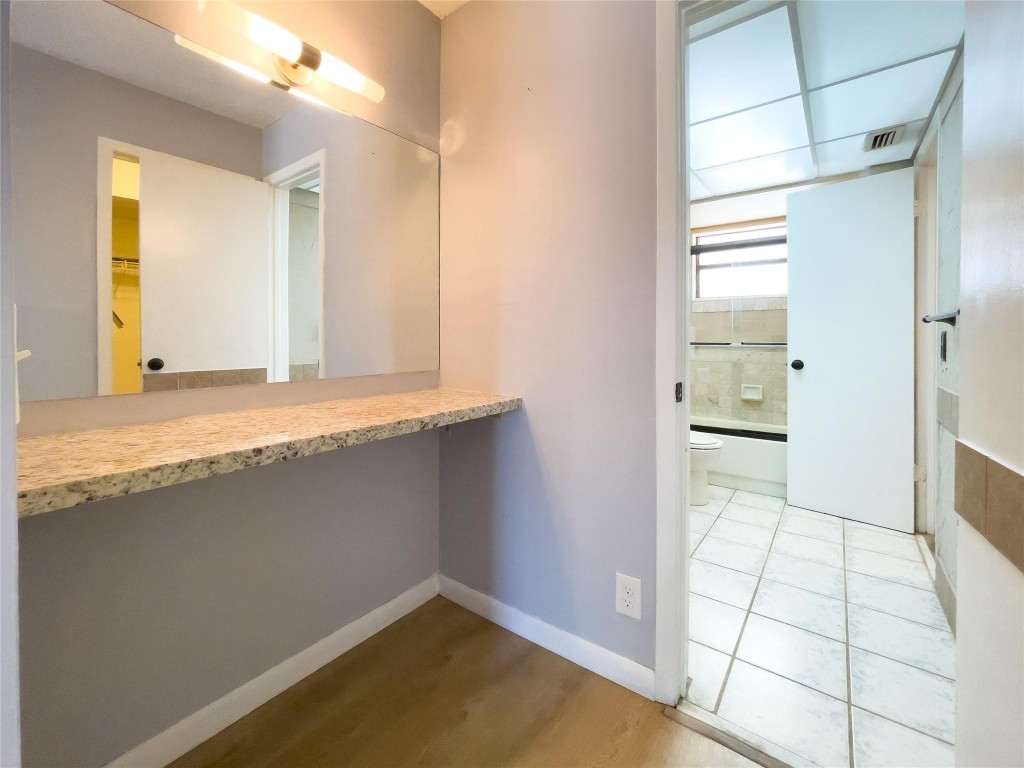 2801 NW 47th Ter 105B