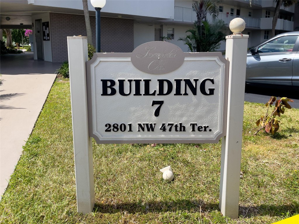 2801 NW 47th Ter 105B