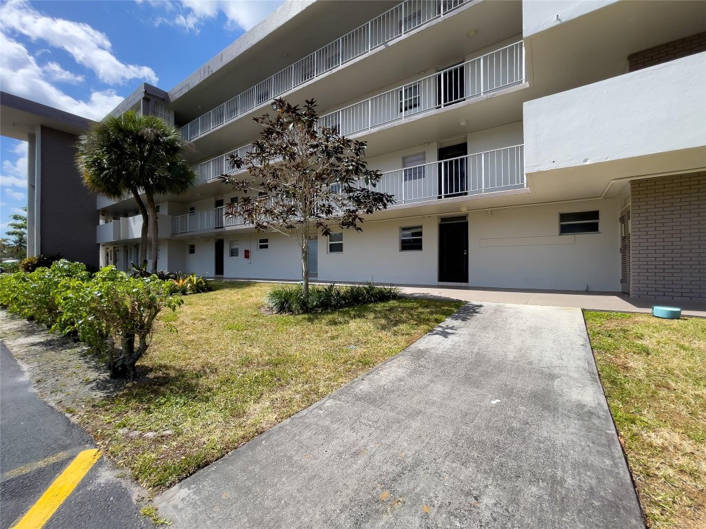 2801 NW 47th Ter 105B