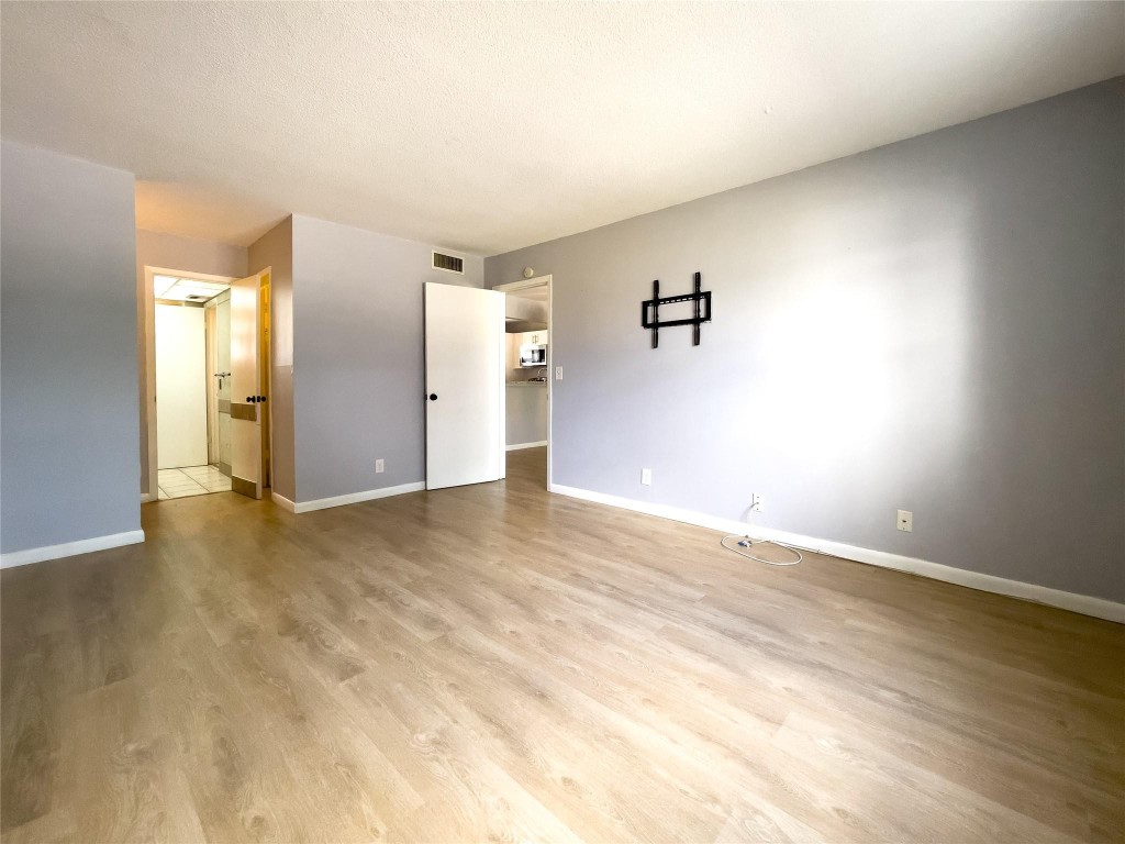 2801 NW 47th Ter 105B