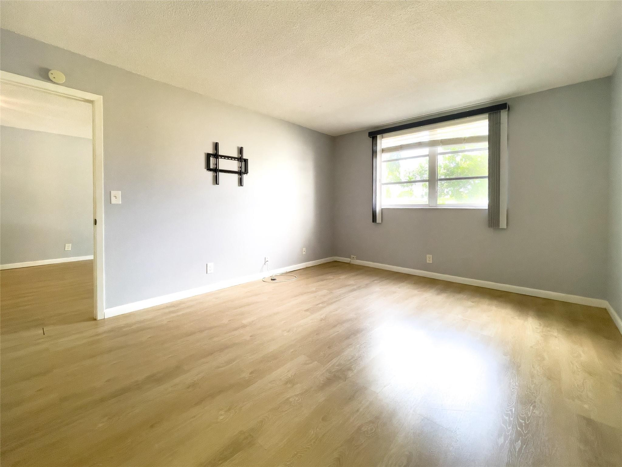 2801 NW 47th Ter 105B
