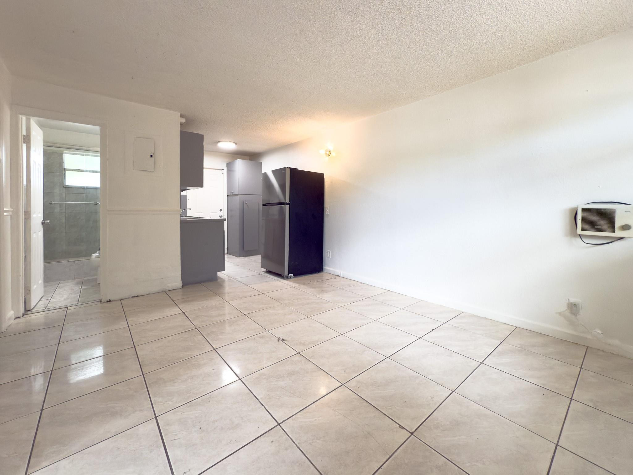1717 NW 8th Pl 1