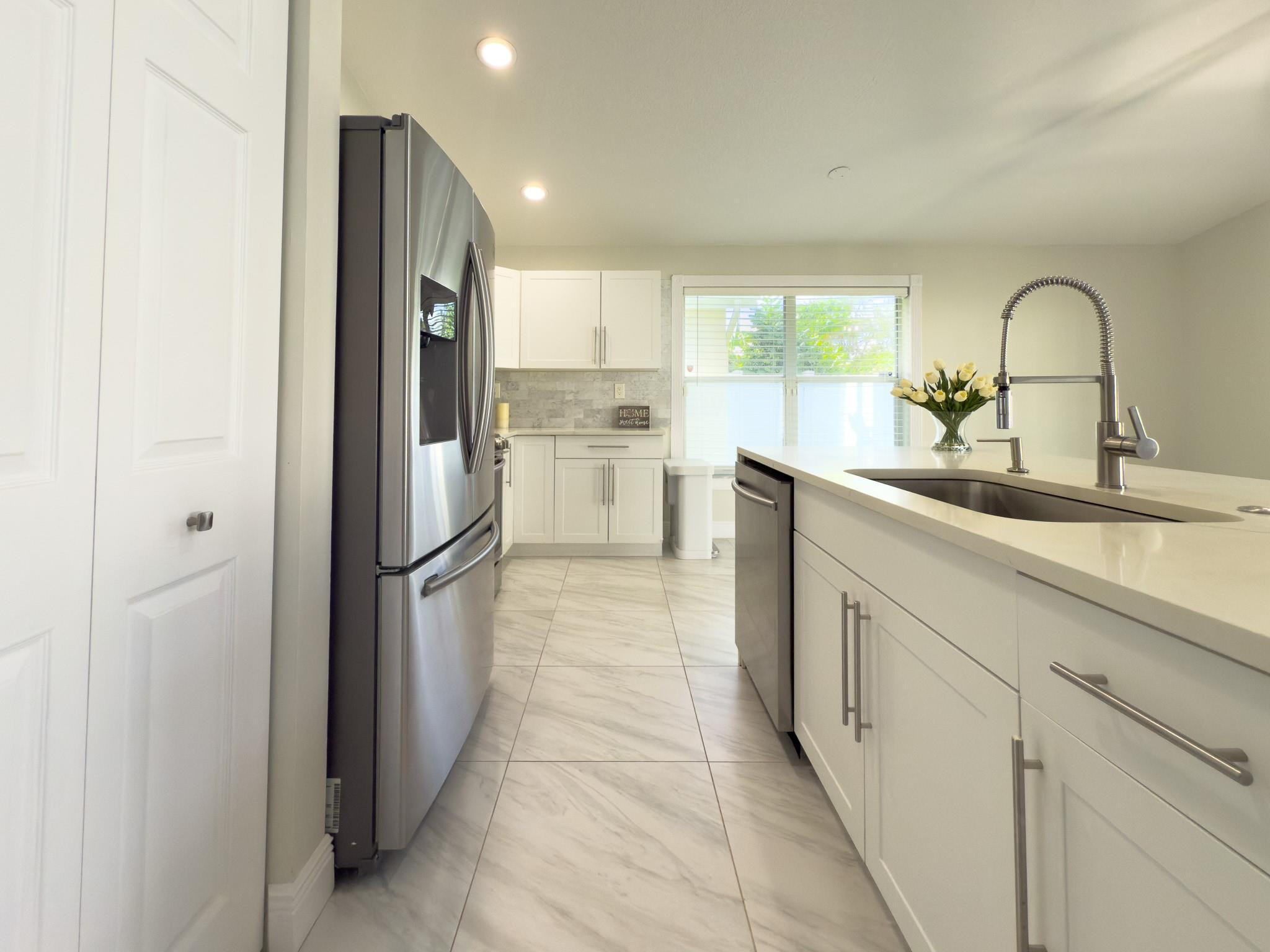 12204 Sunset Point Cir