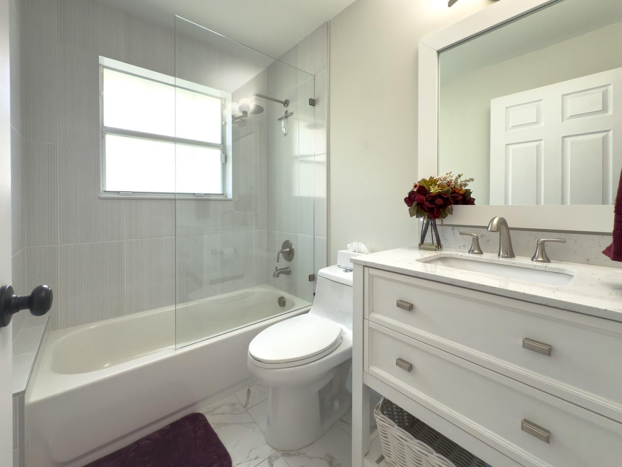 12204 Sunset Point Cir