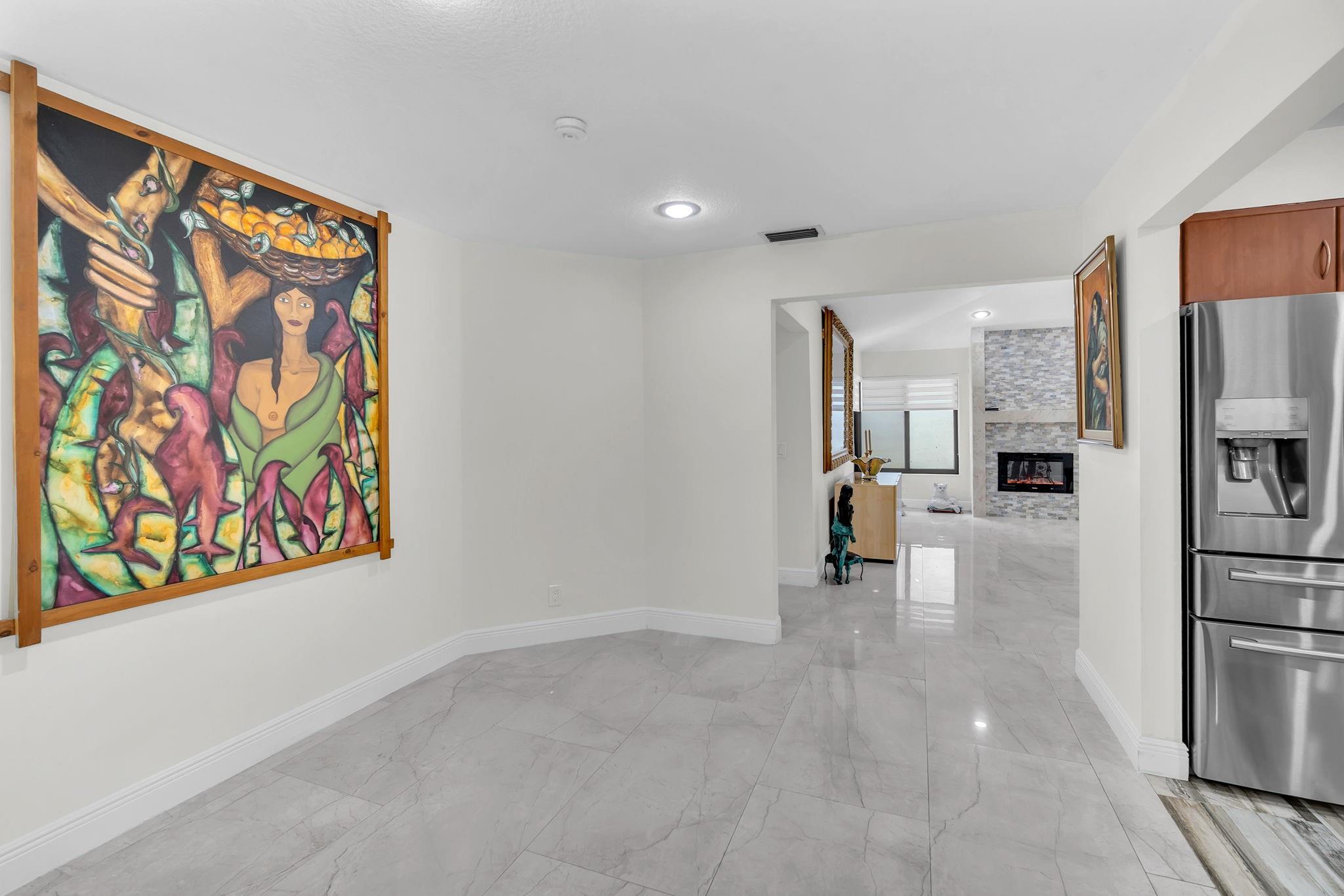 820 SW 87th Ter