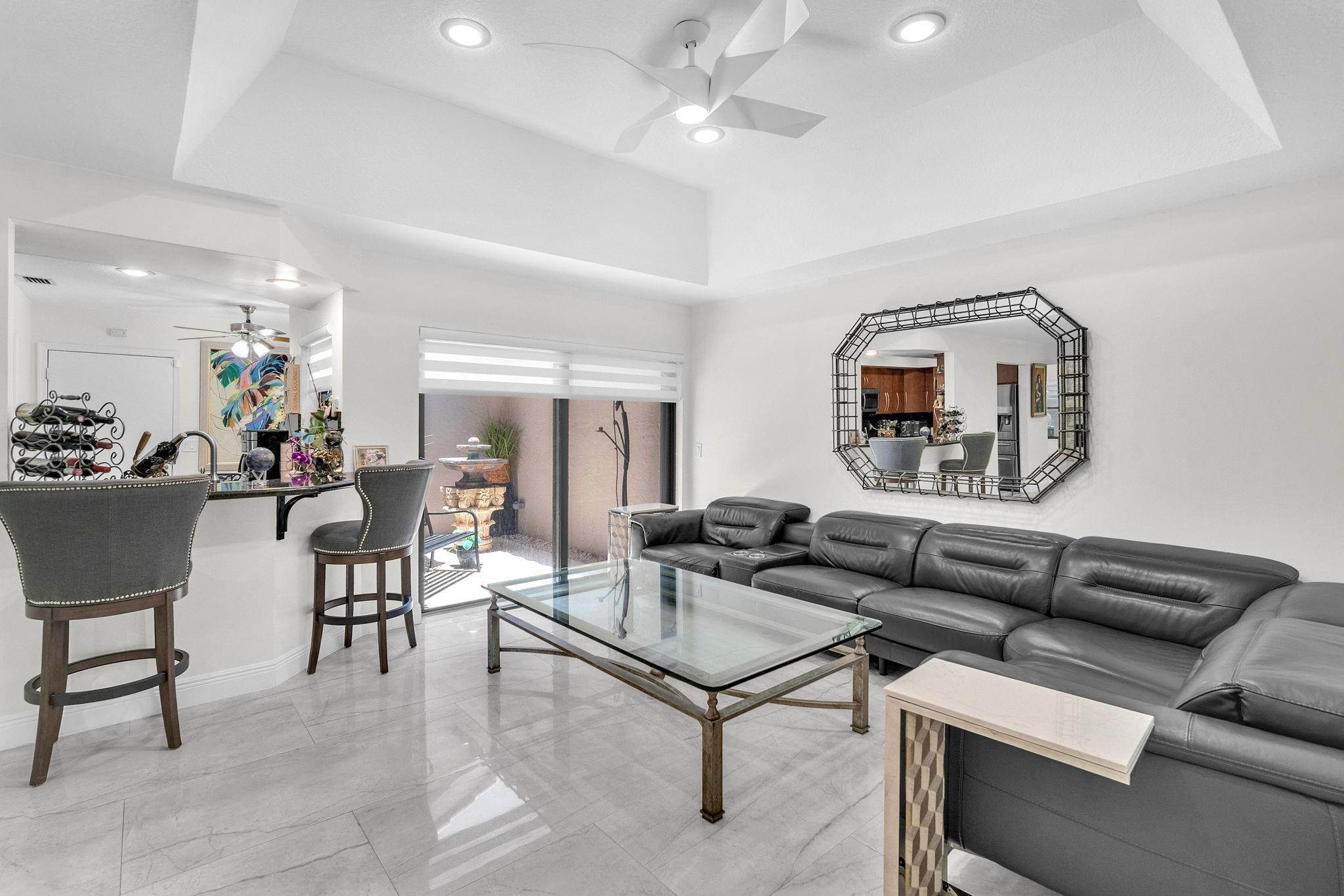 820 SW 87th Ter