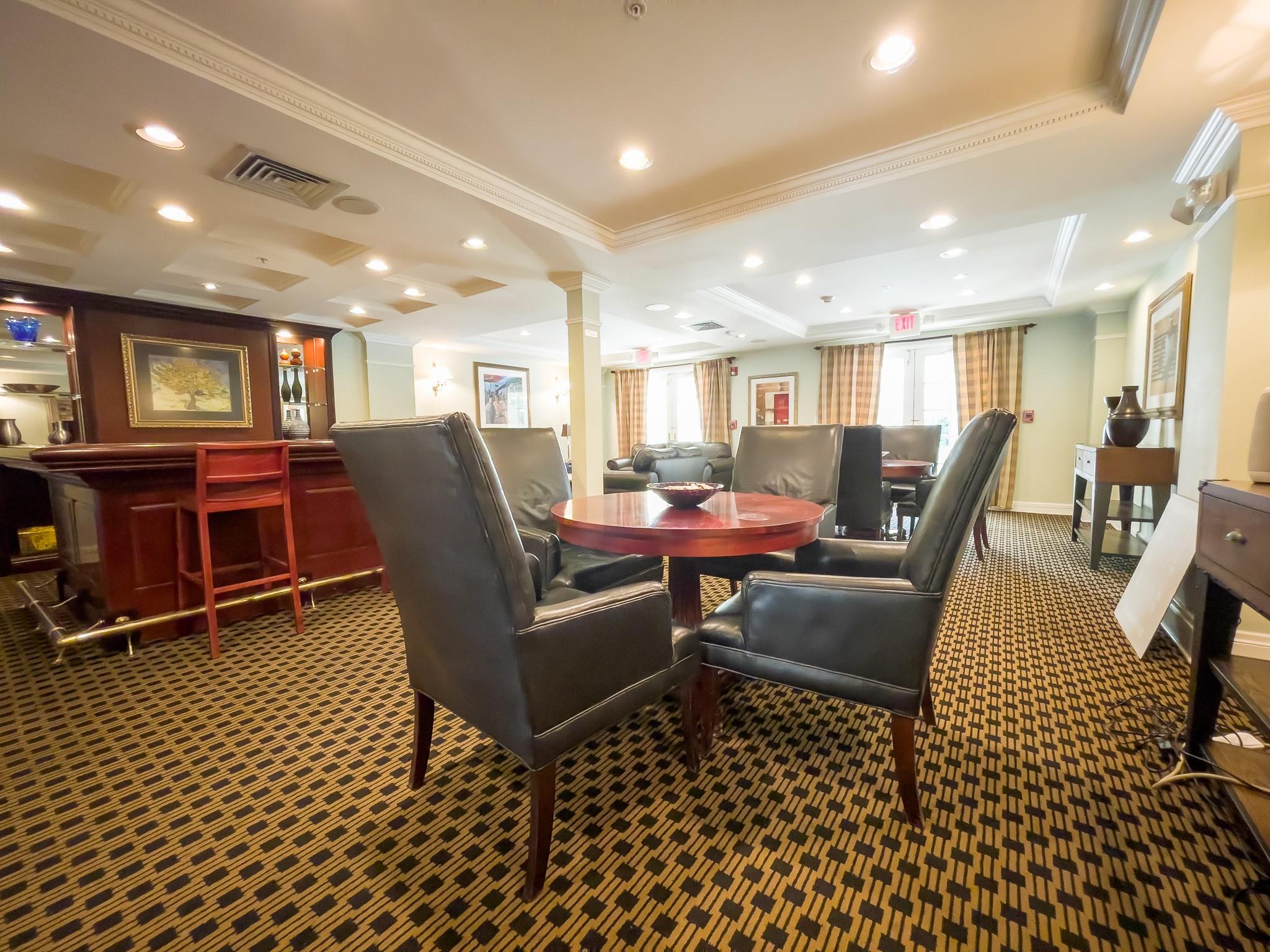 1900 Van Buren St 118B