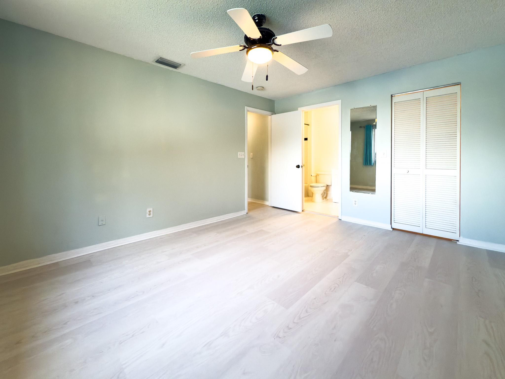 1705 SW 110th Ter