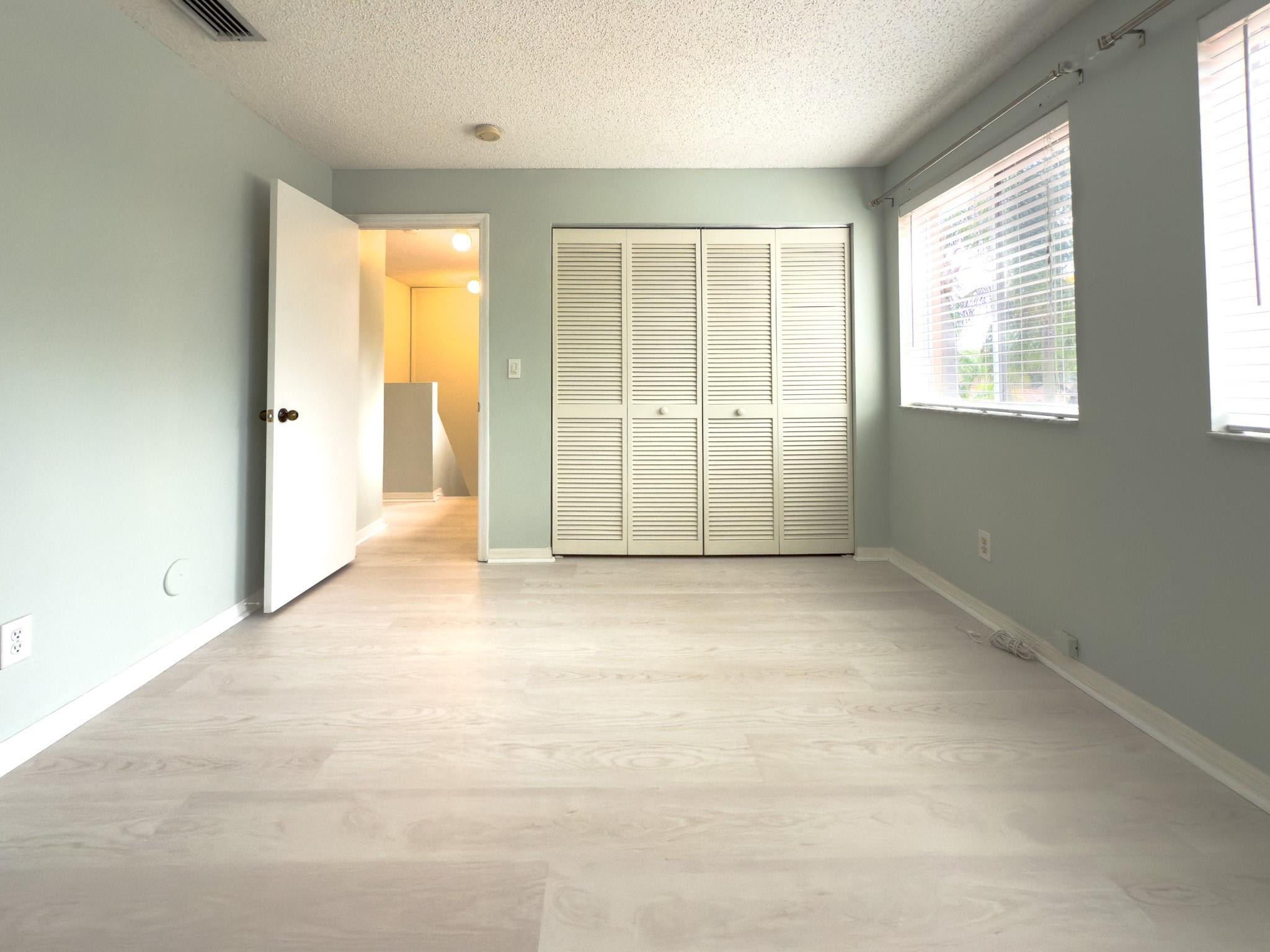 1705 SW 110th Ter