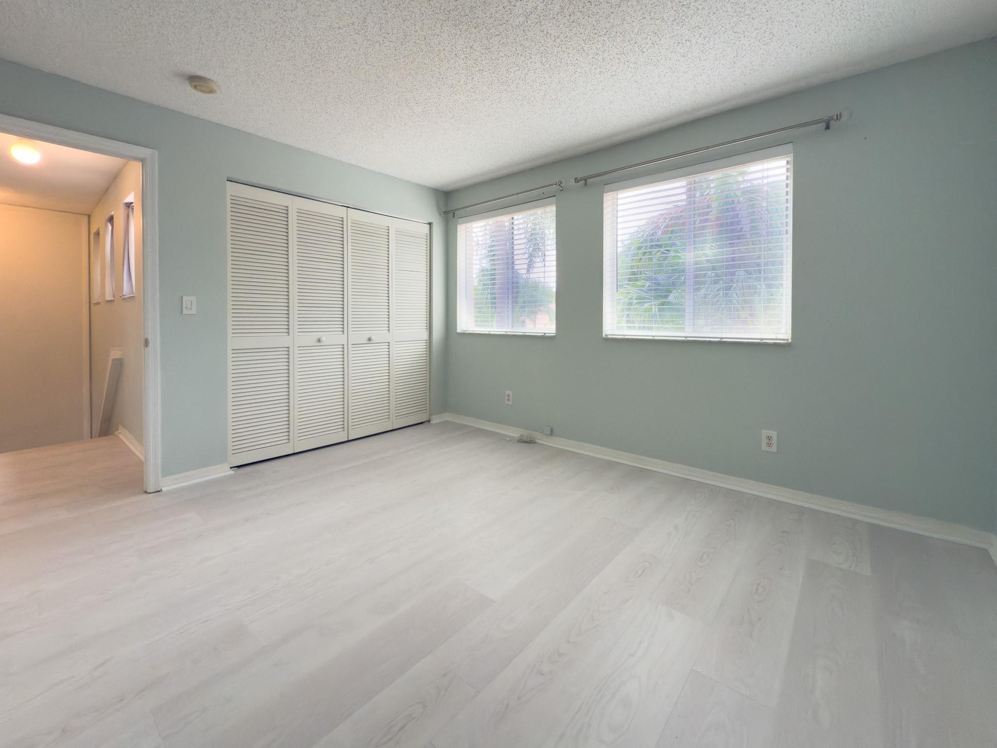 1705 SW 110th Ter