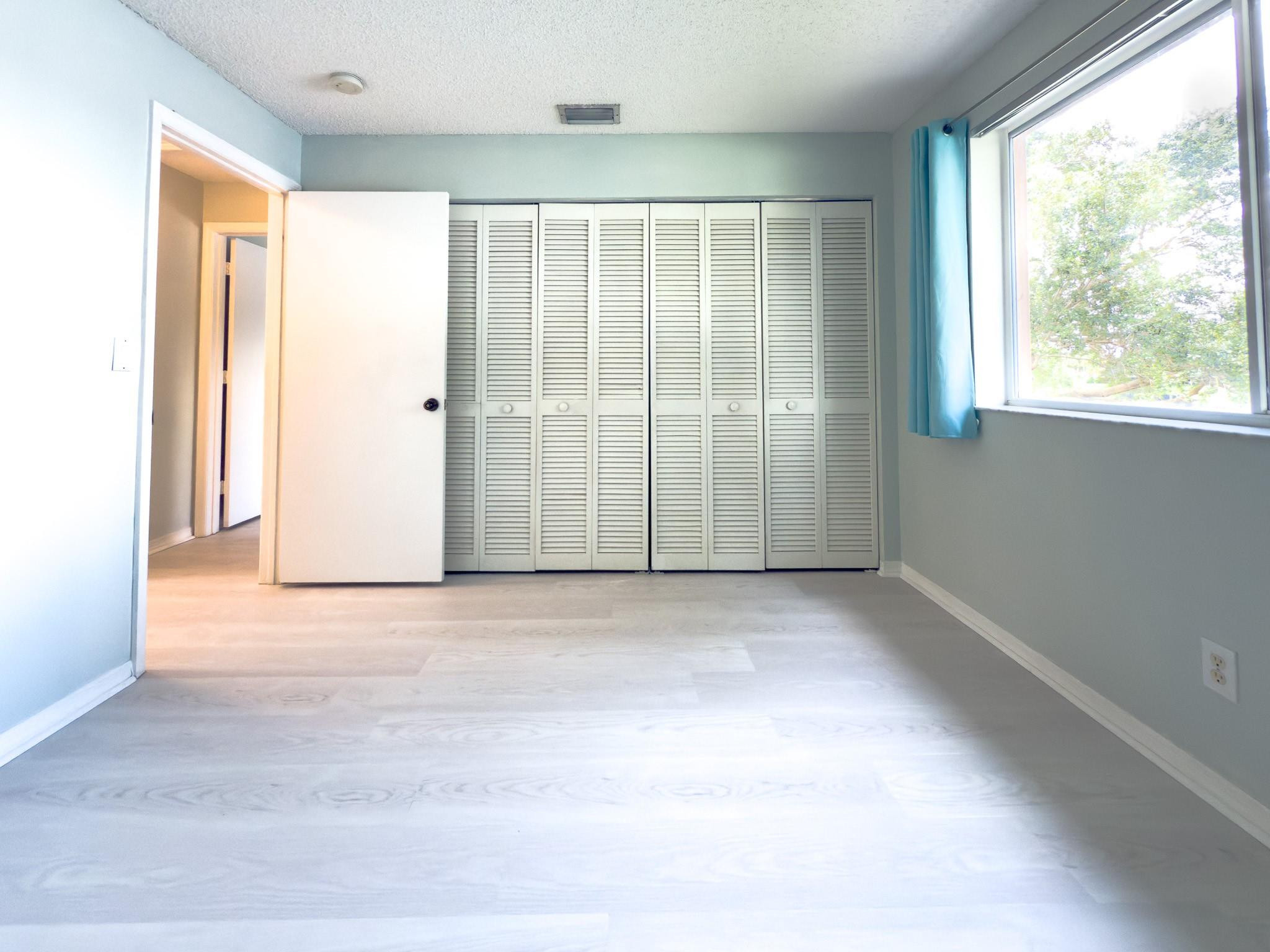 1705 SW 110th Ter