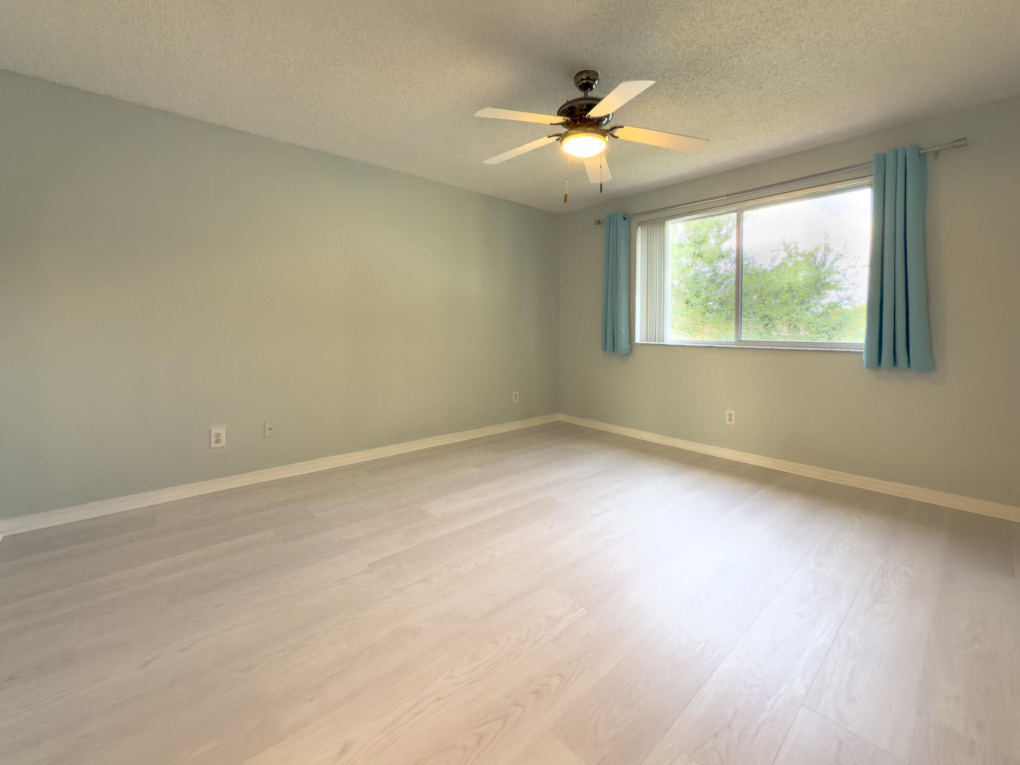 1705 SW 110th Ter