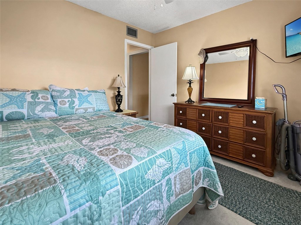 320 Knotty Pine Cir A2