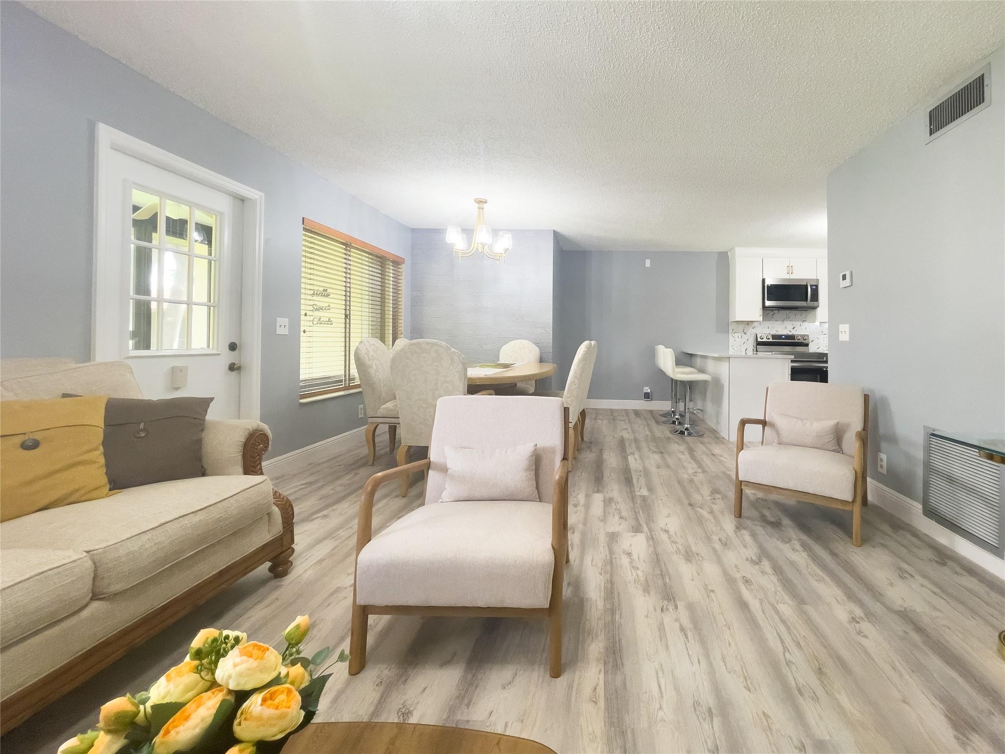 340 Knotty Pine Cir B2