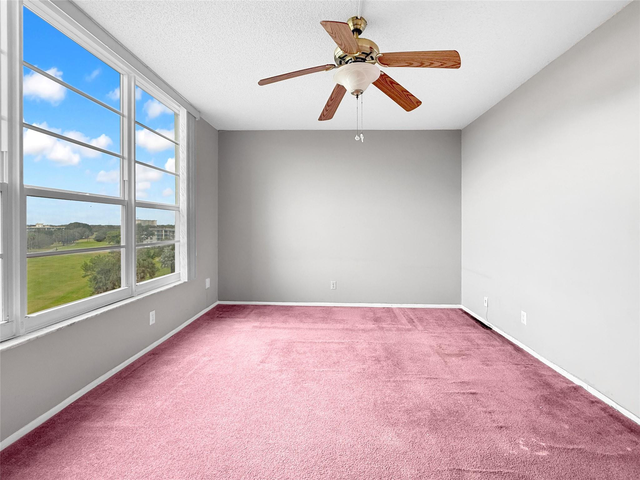 605 Oaks Drive 703