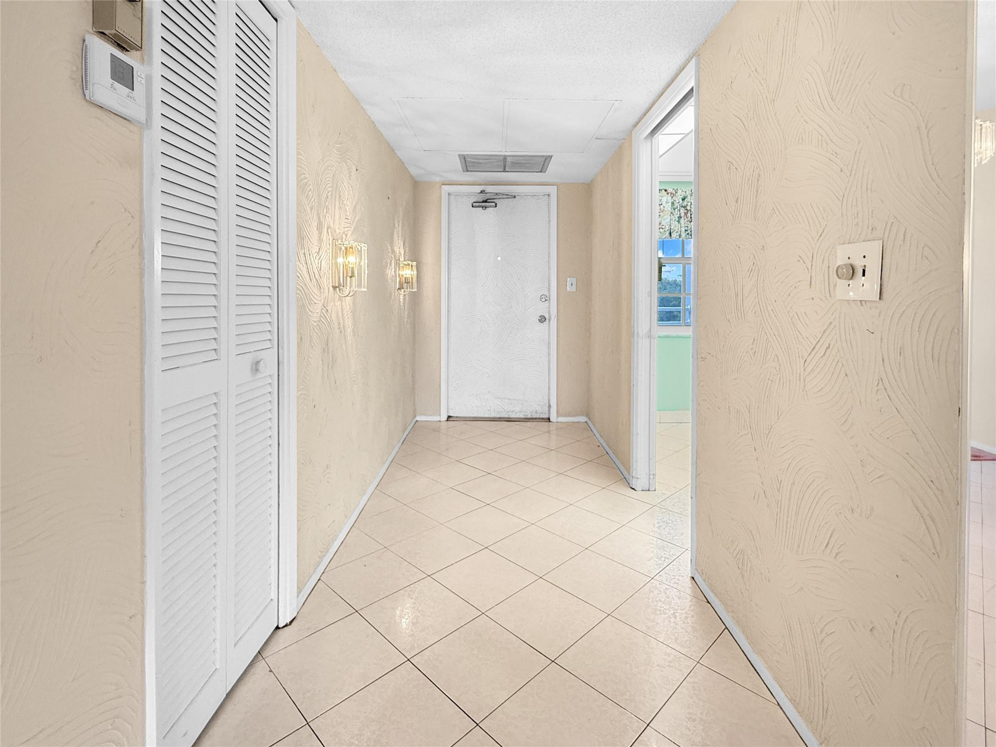 605 Oaks Drive 703