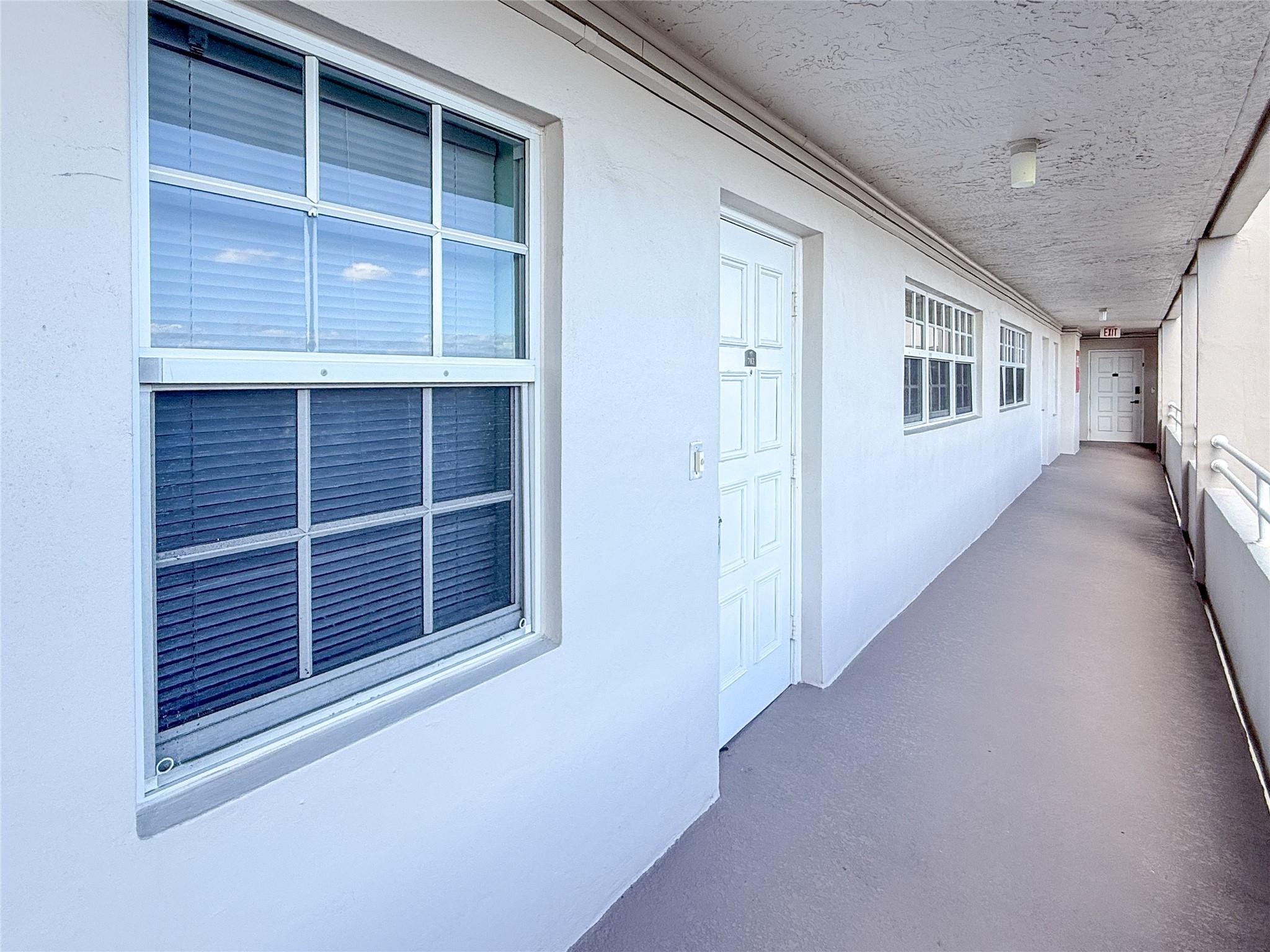 605 Oaks Drive 703