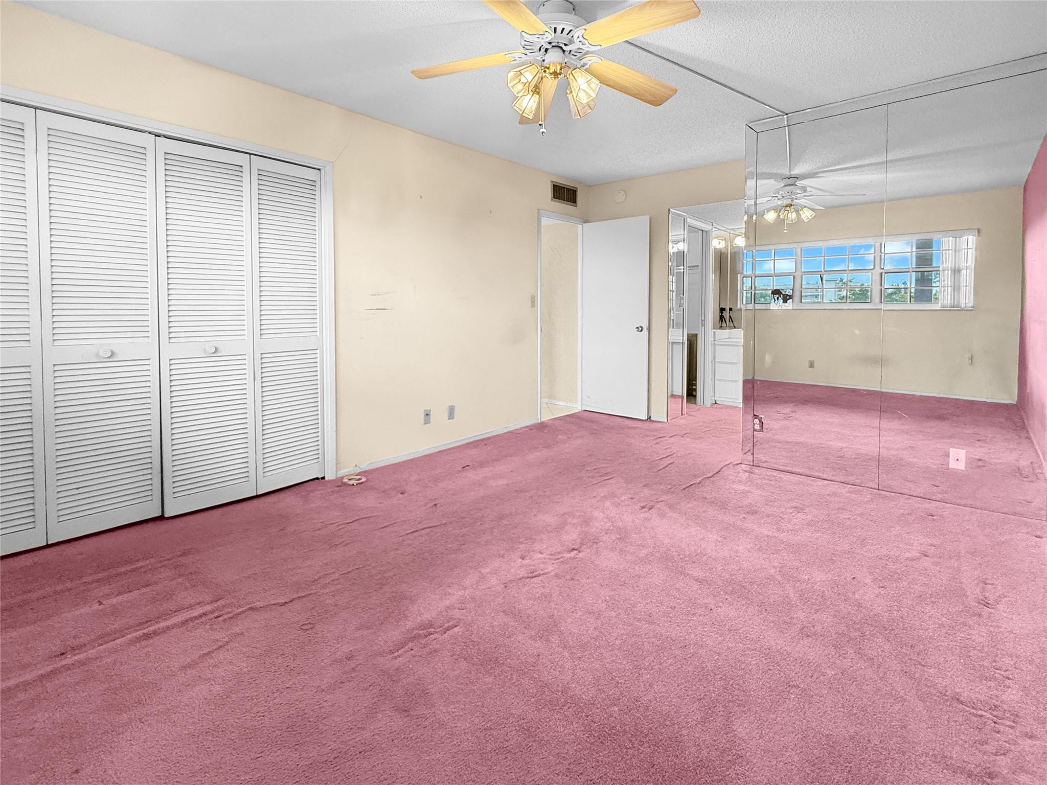 605 Oaks Drive 703