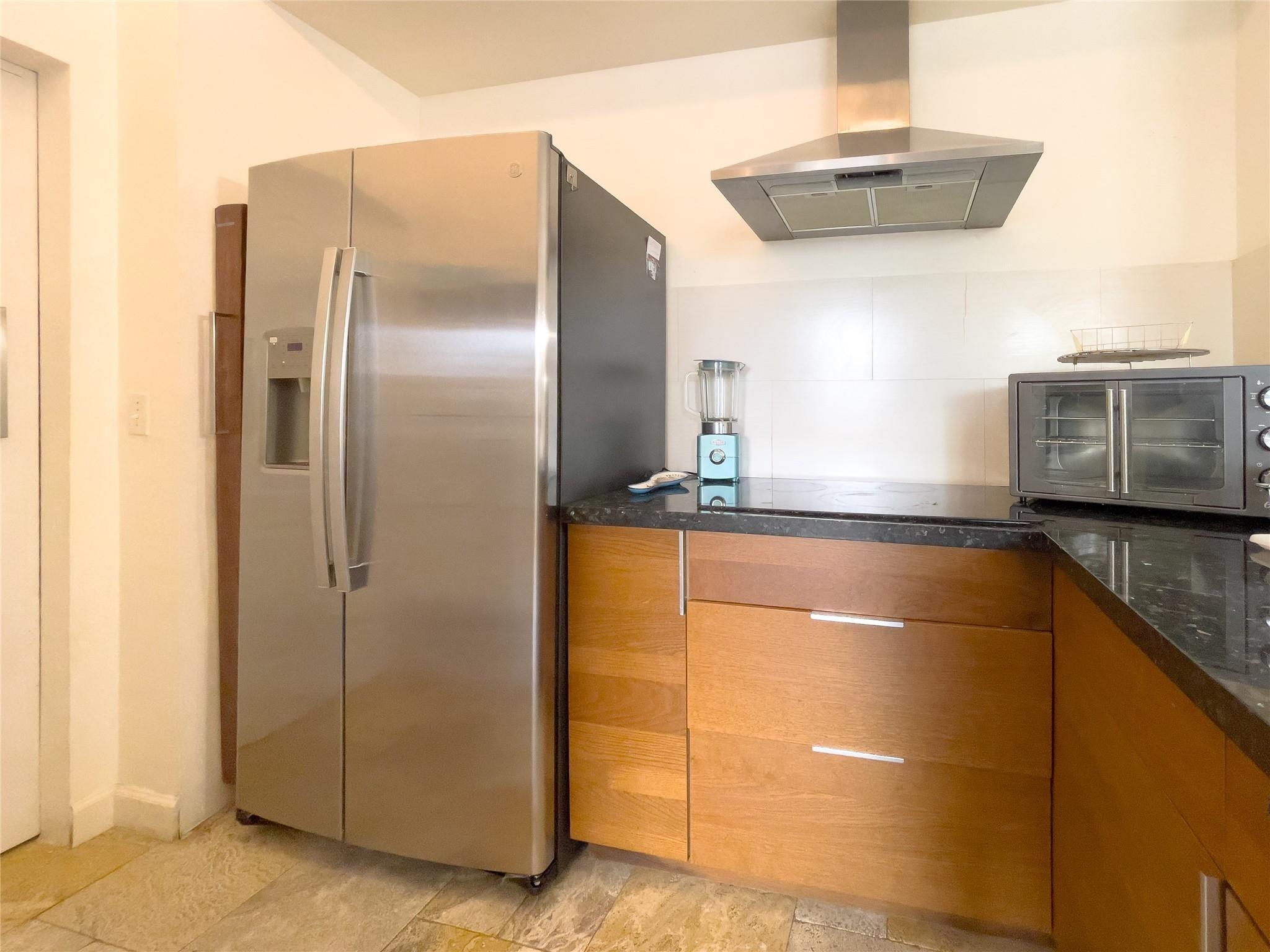 1900 Van Buren Street 118B