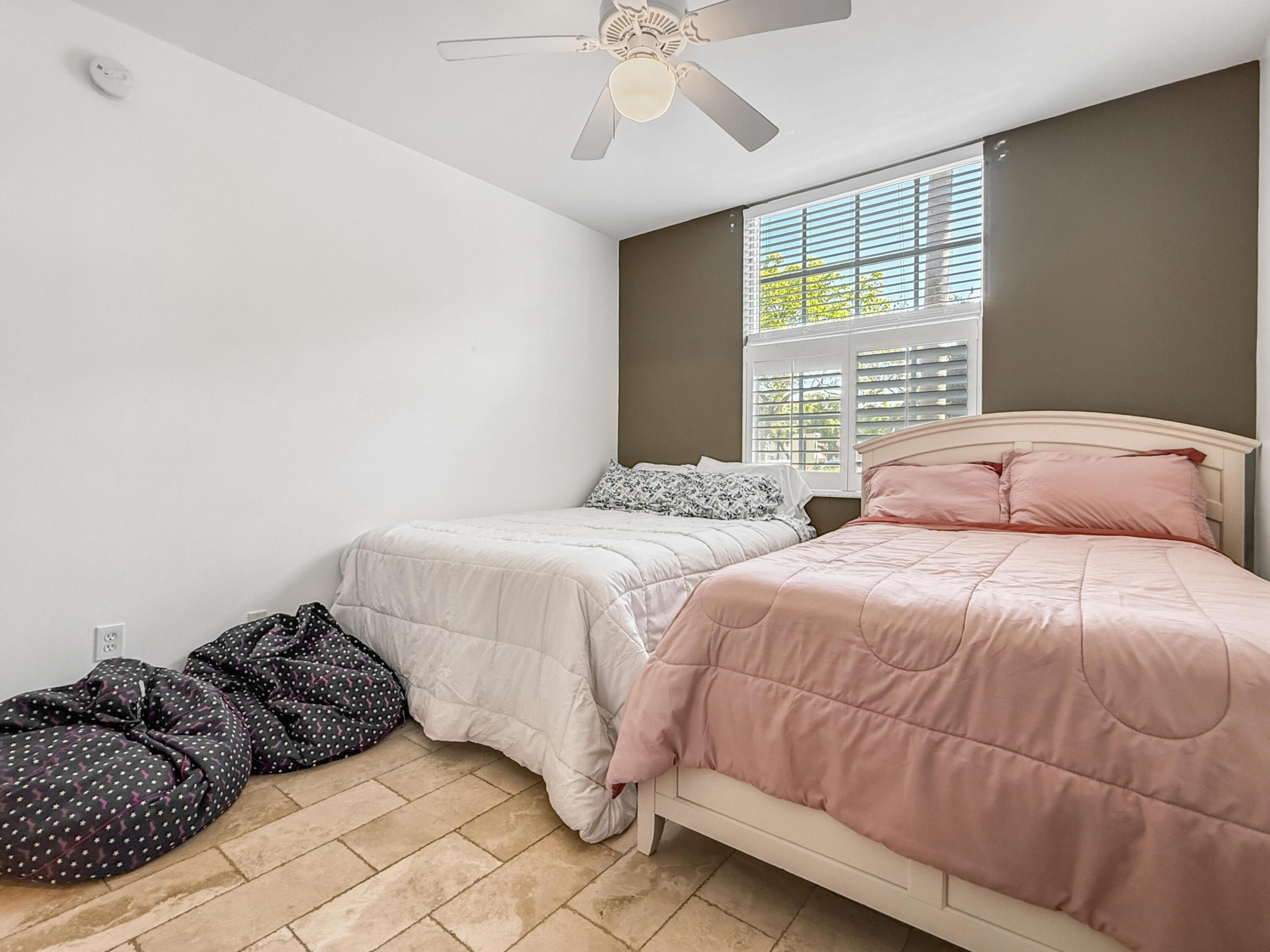 1900 Van Buren Street 118B