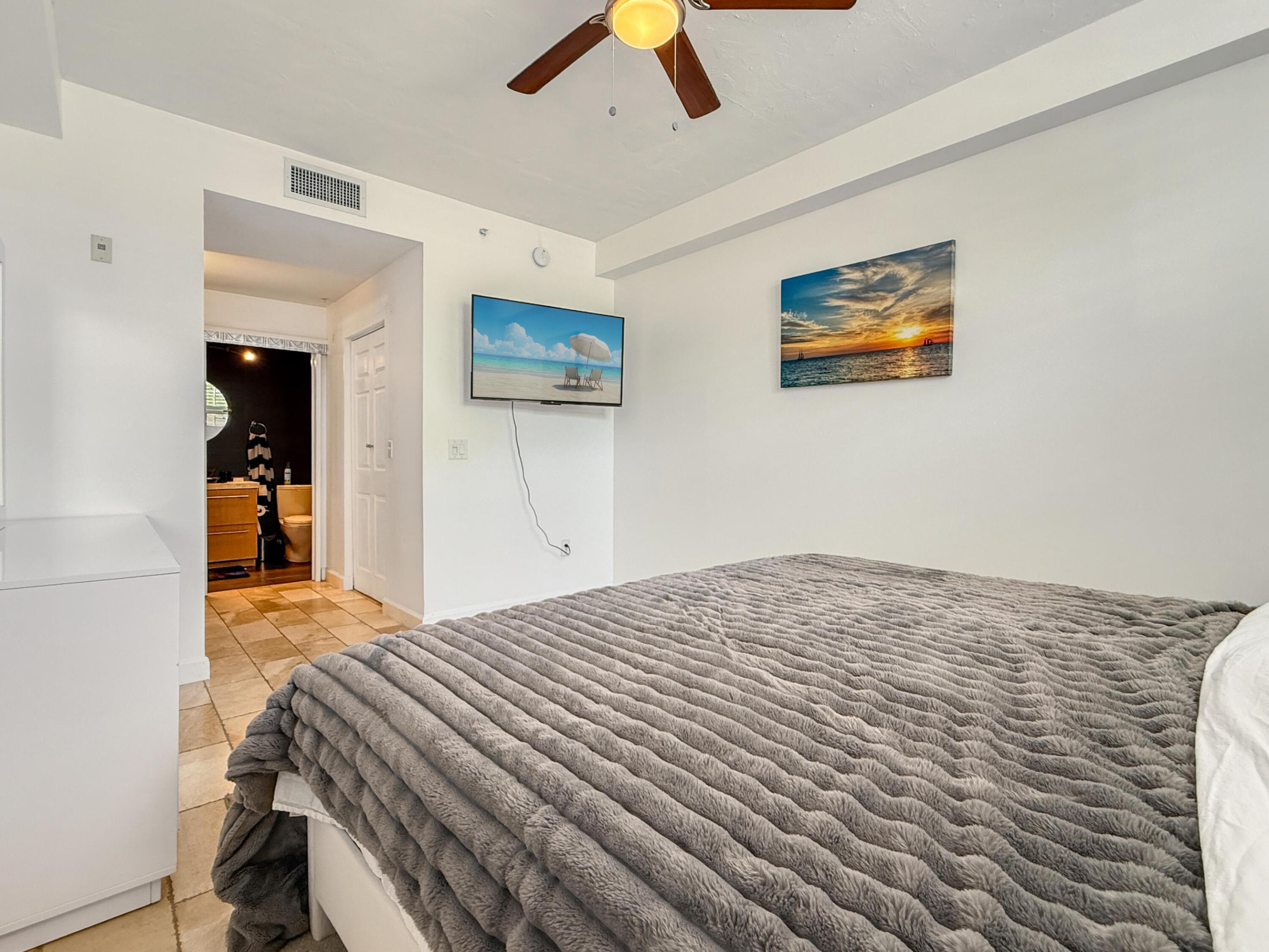 1900 Van Buren Street 118B