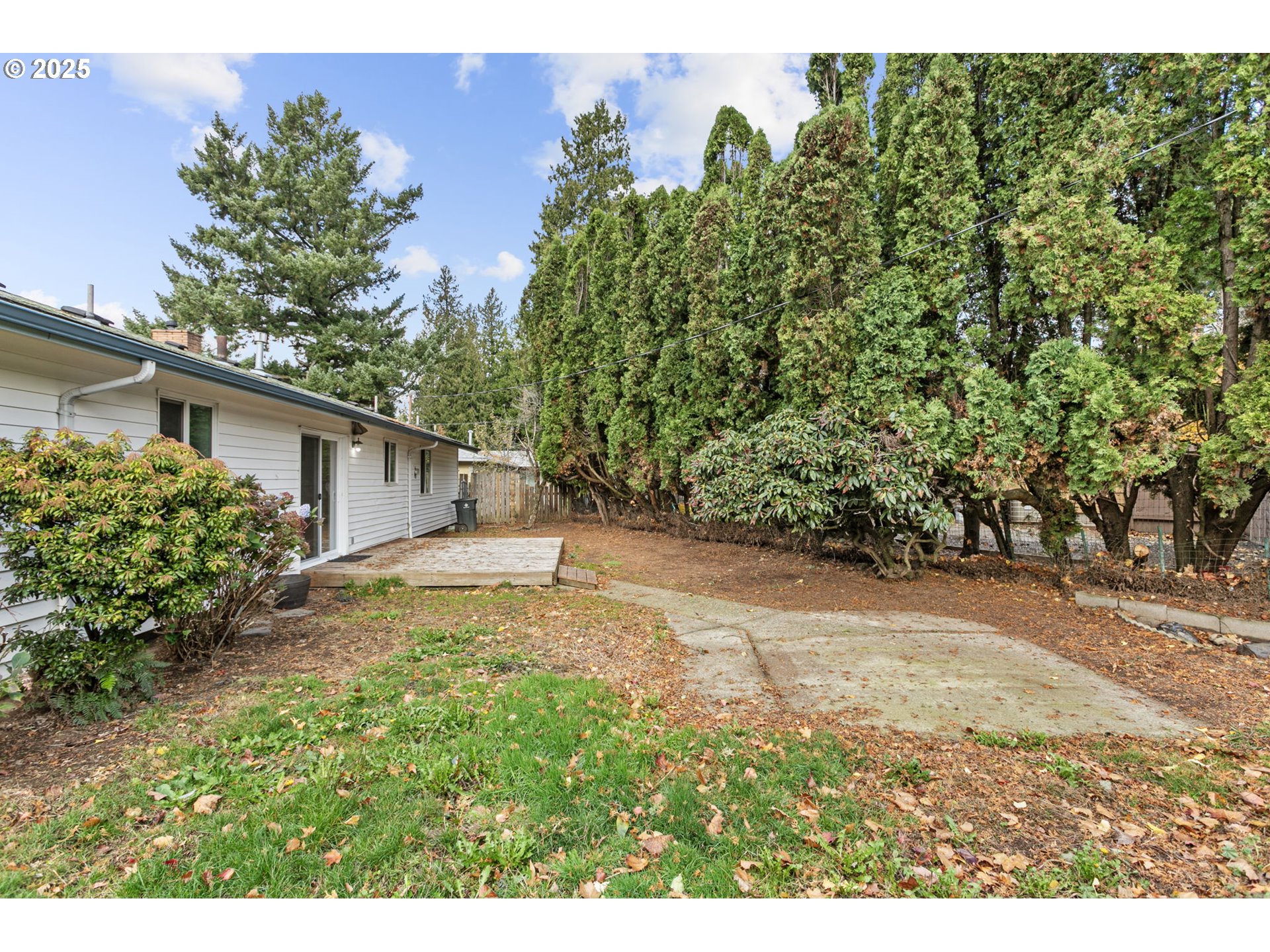 930 SE 212TH AVE
