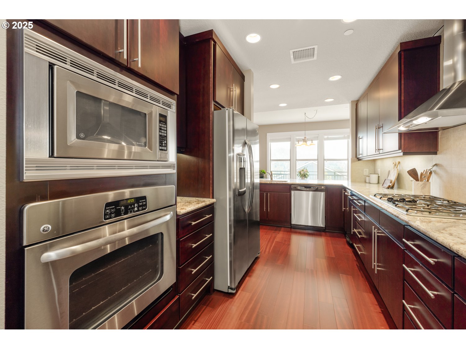 11709 SE CRESTED EAGLE LN E5, Happy Valley Unit: E5