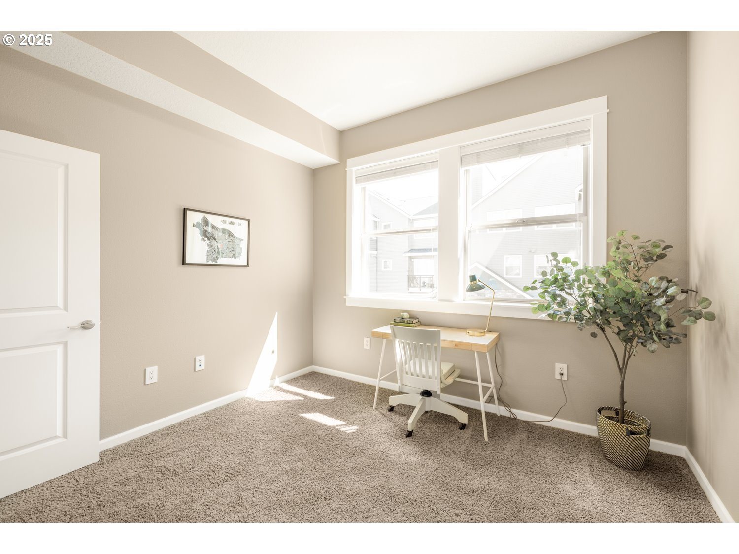 11709 SE CRESTED EAGLE LN E5, Happy Valley Unit: E5