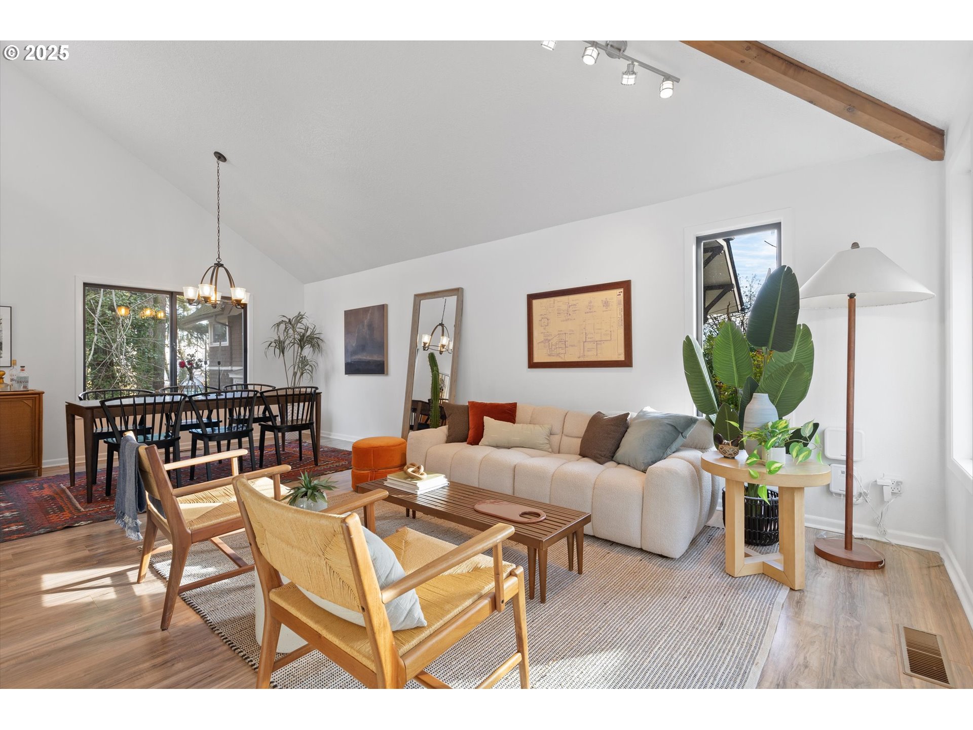 1693 SW MONTGOMERY DR