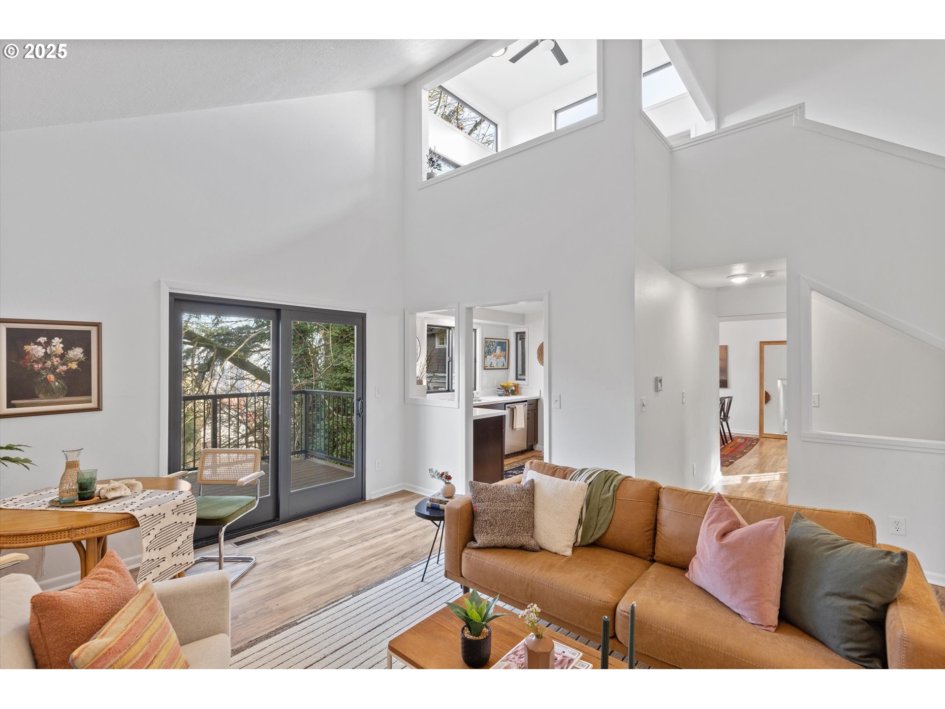 1693 SW MONTGOMERY DR