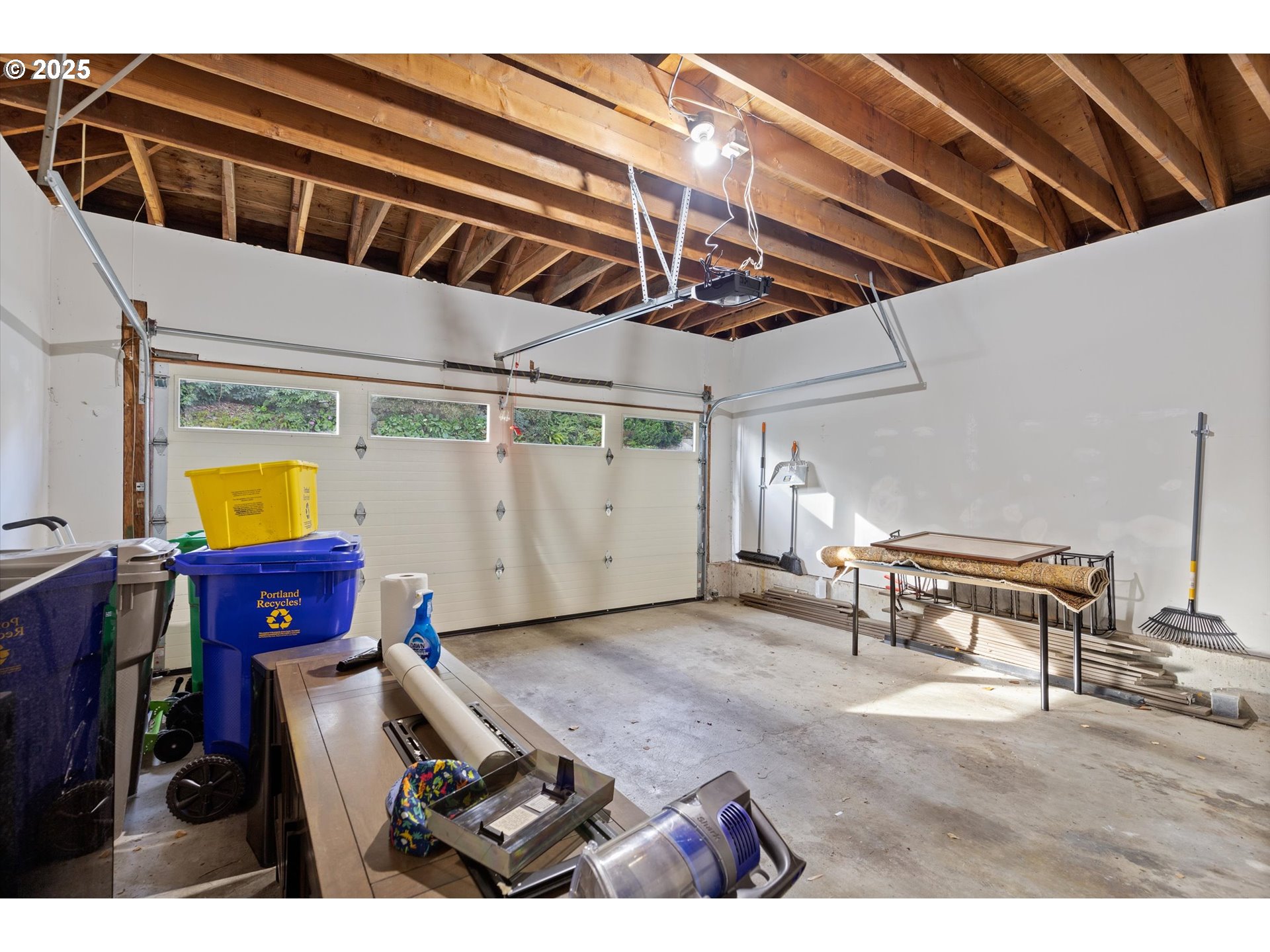 1693 SW MONTGOMERY DR