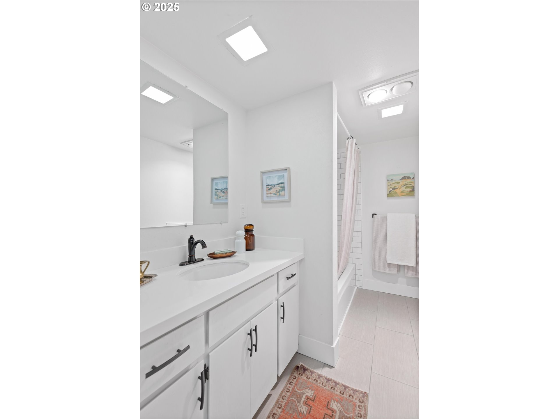 1693 SW MONTGOMERY DR