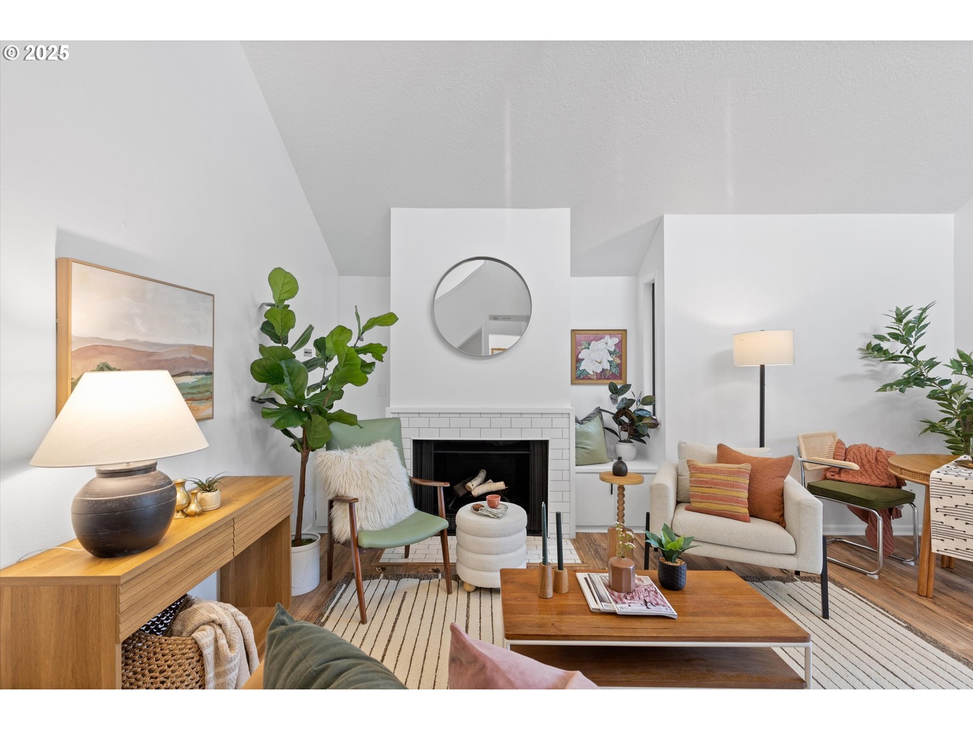 1693 SW MONTGOMERY DR