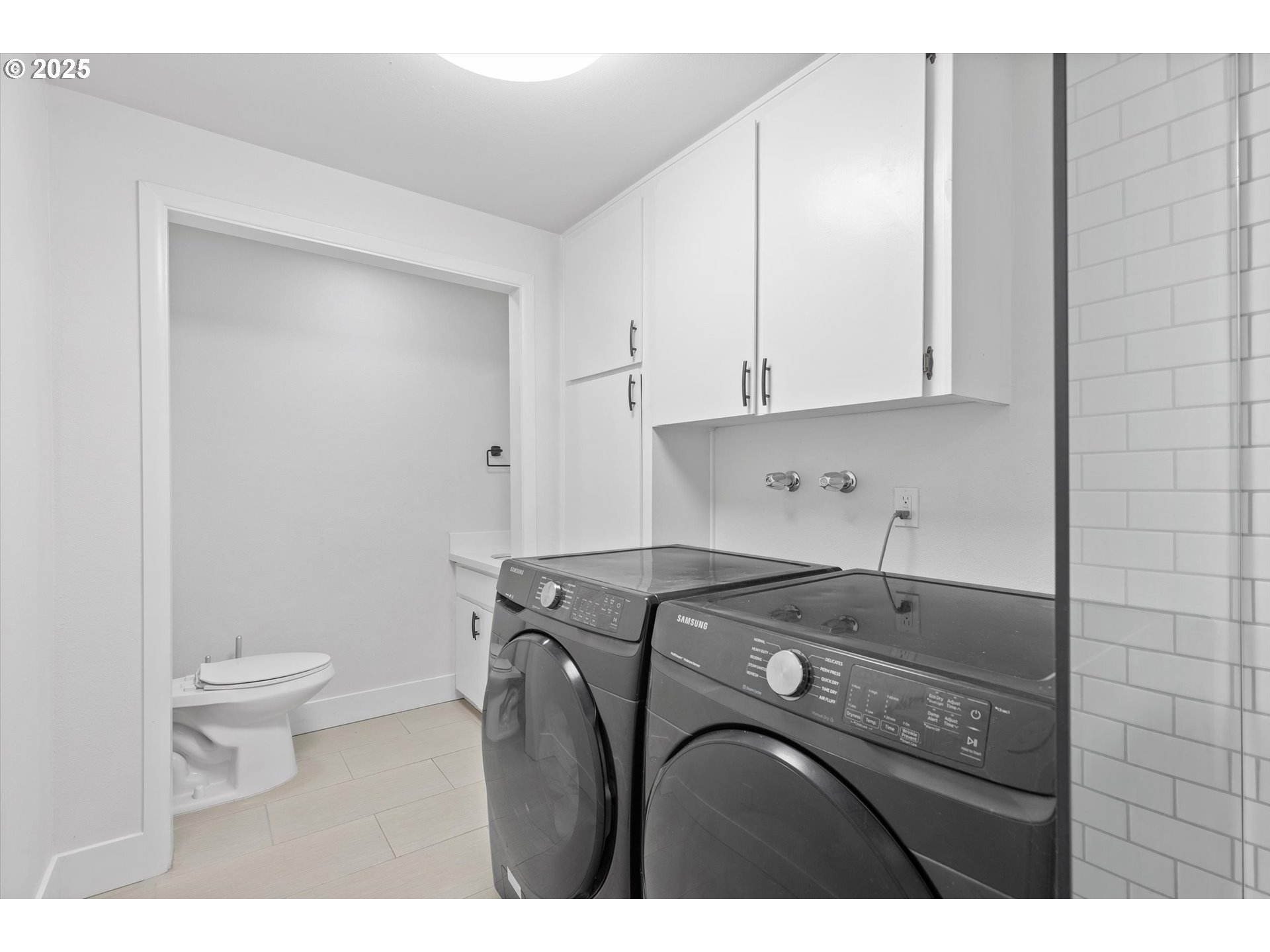 1693 SW MONTGOMERY DR