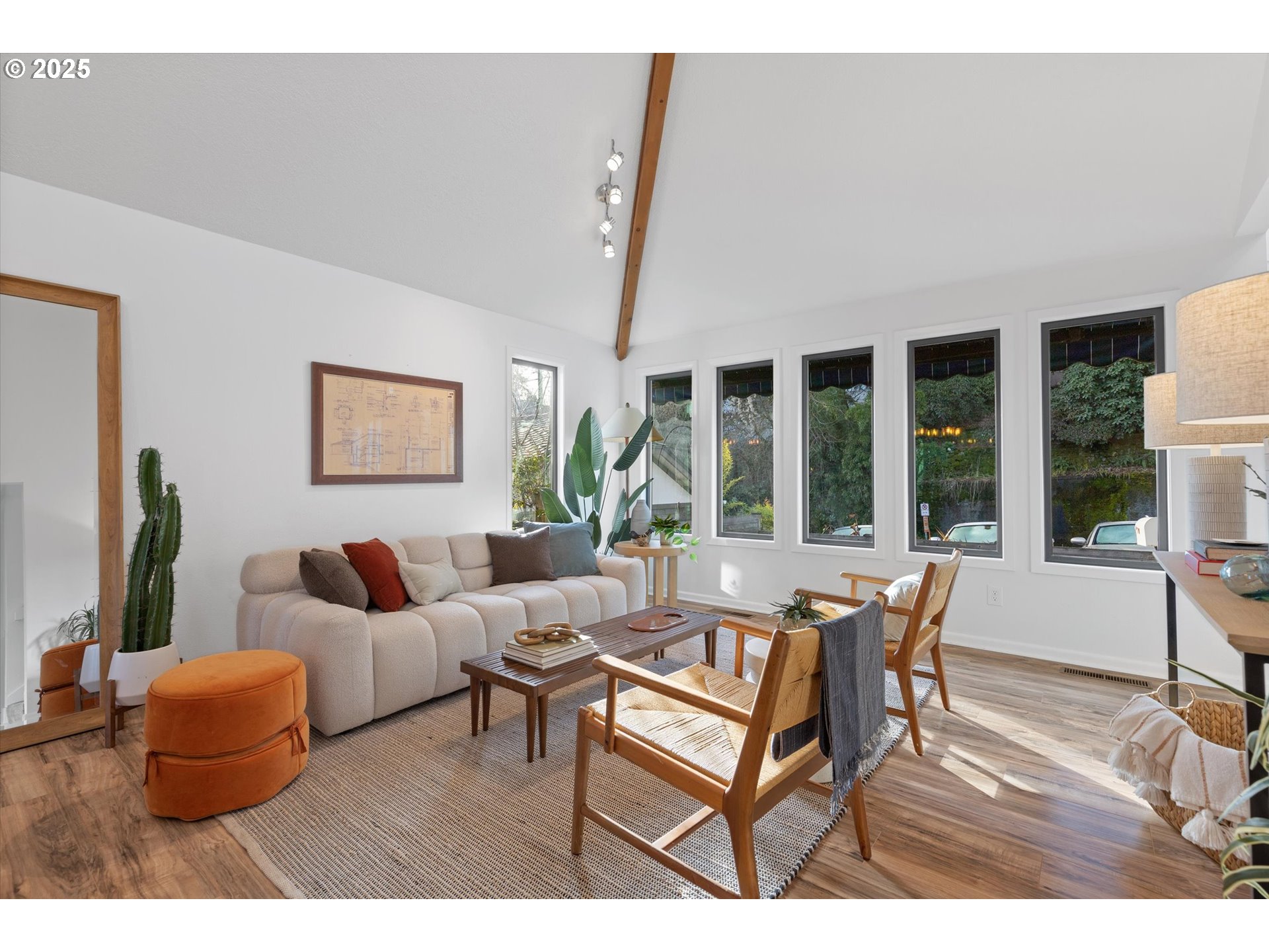 1693 SW MONTGOMERY DR